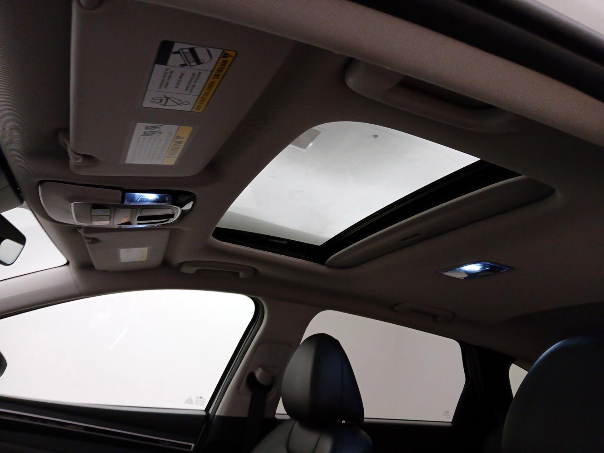 Thumbnail: 2023 Hyundai Tucson - 19