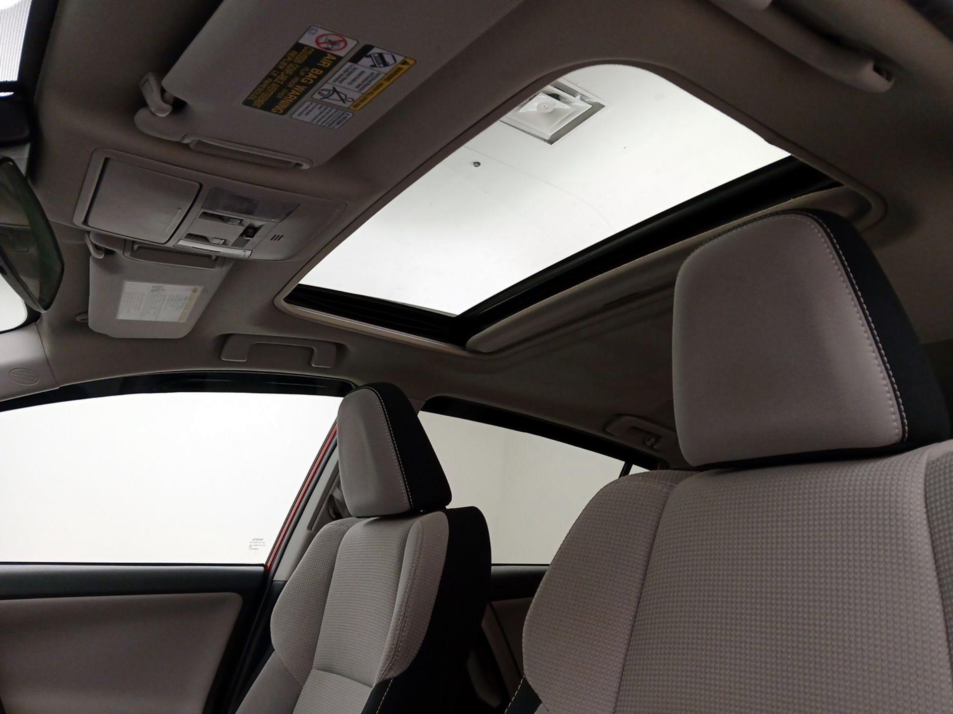 Thumbnail: 2017 Toyota RAV4 - 19