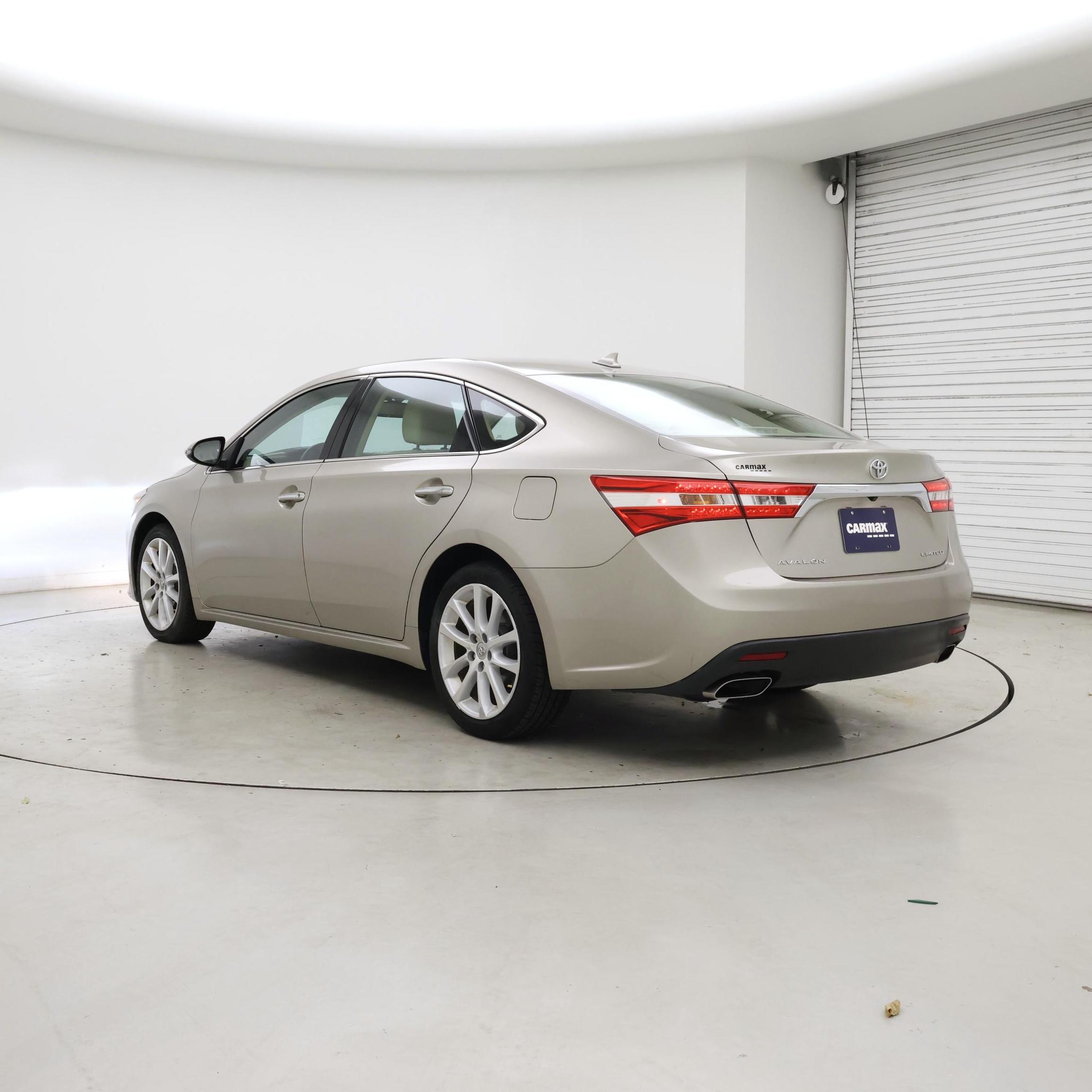 Thumbnail: 2014 Toyota Avalon - 2