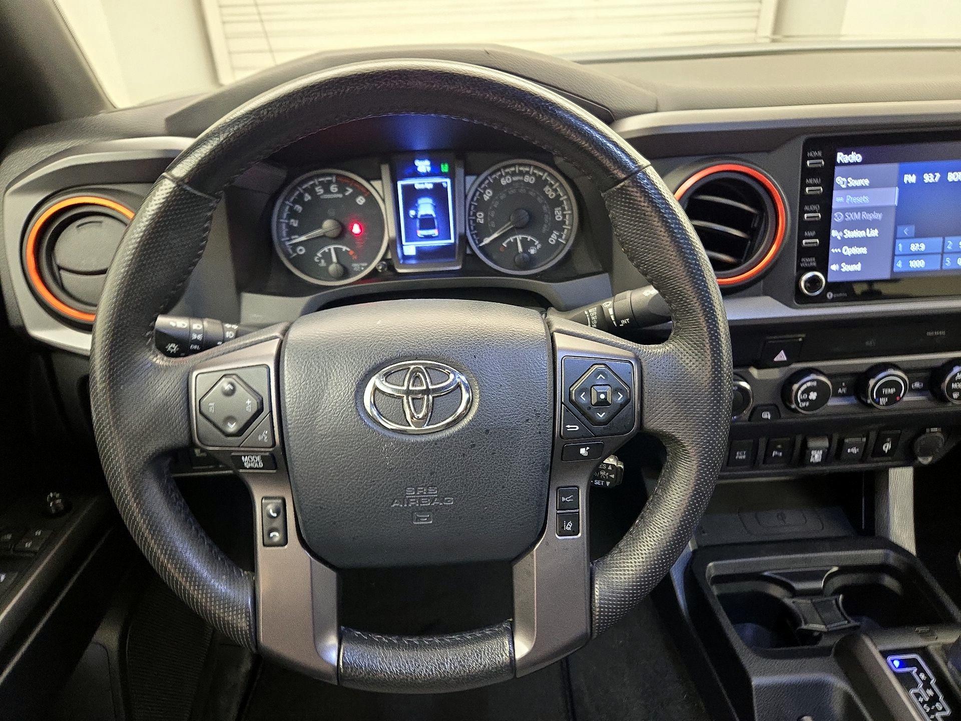 Thumbnail: 2020 Toyota Tacoma - 10