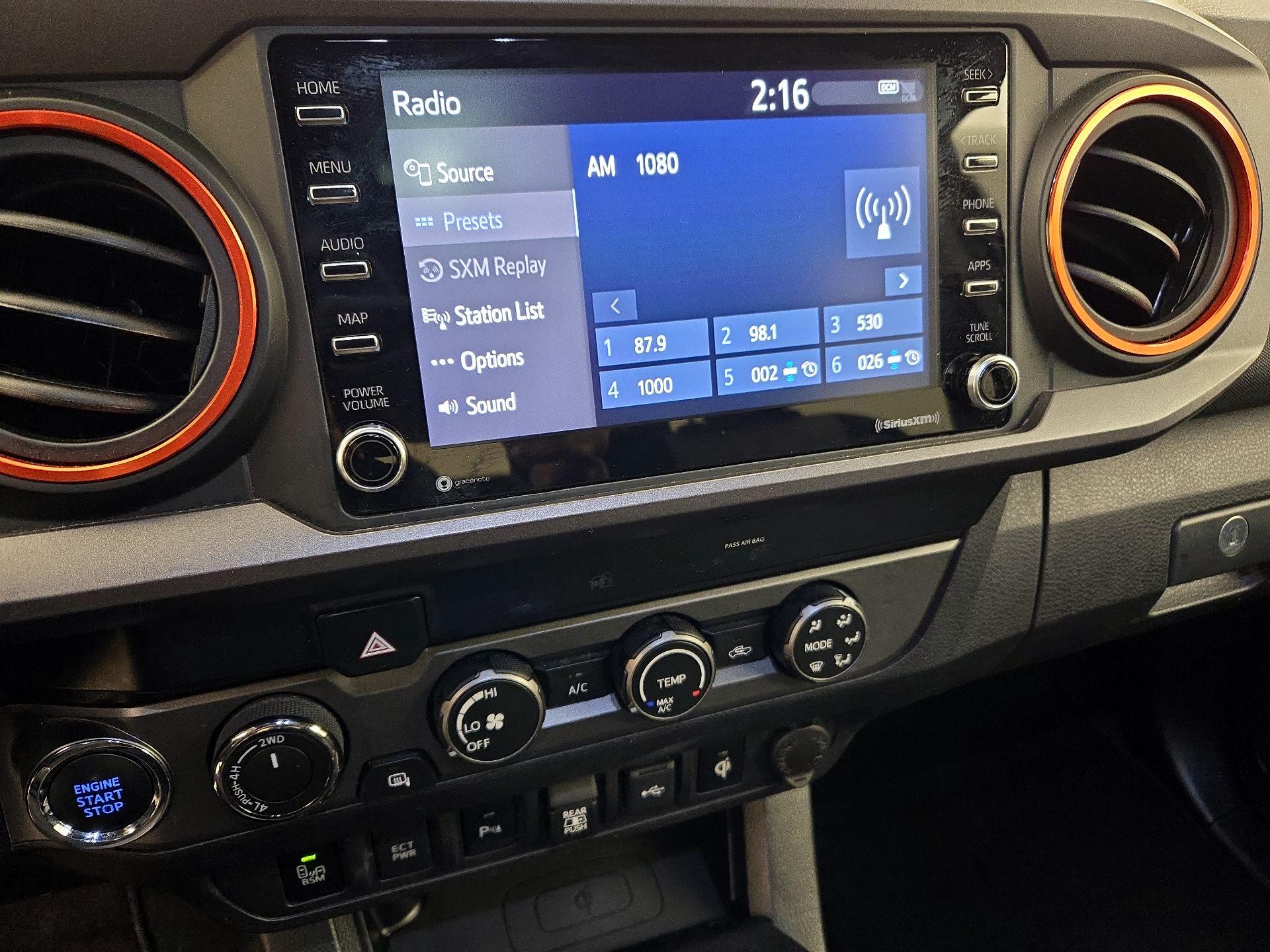 Thumbnail: 2020 Toyota Tacoma - 15