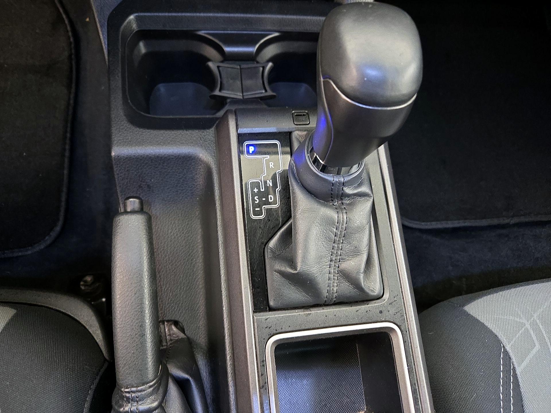 Thumbnail: 2020 Toyota Tacoma - 17