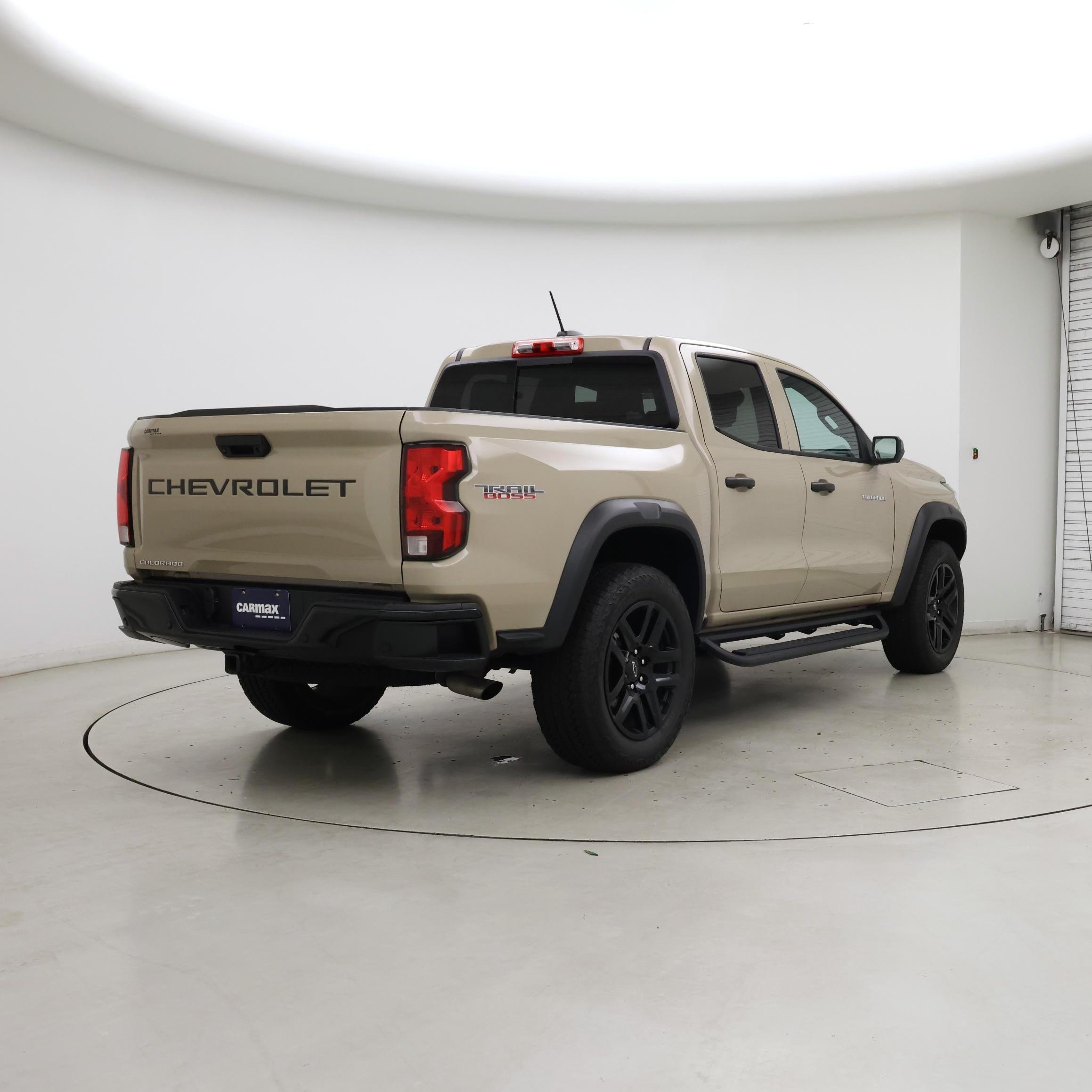 Thumbnail: 2024 Chevrolet Colorado - 8