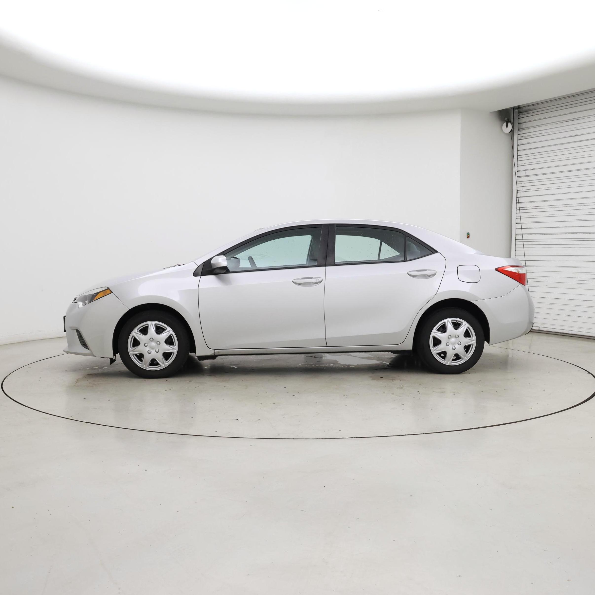 Thumbnail: 2016 Toyota Corolla - 3