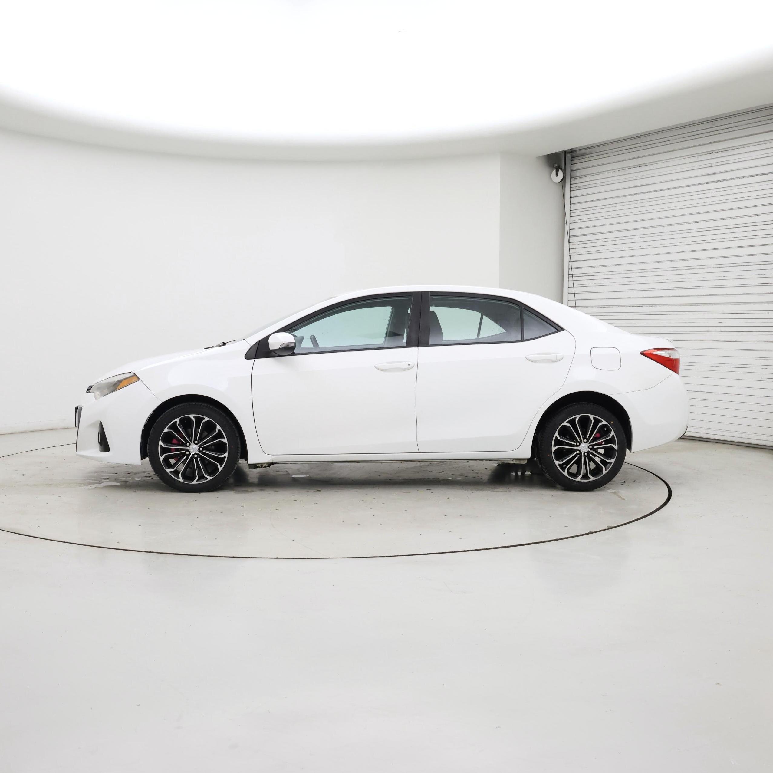 Thumbnail: 2014 Toyota Corolla - 3