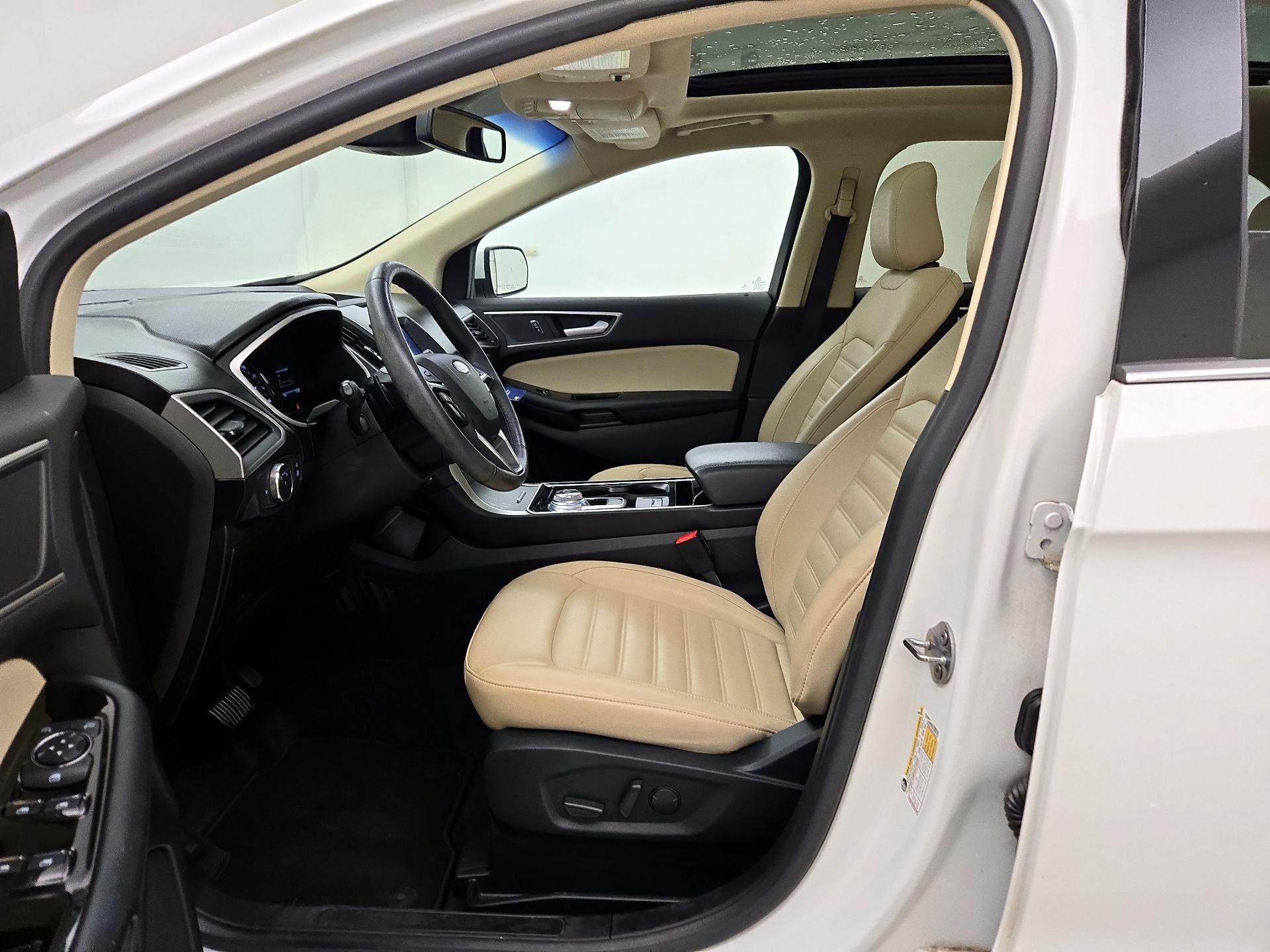 Thumbnail: 2020 Ford Edge - 11