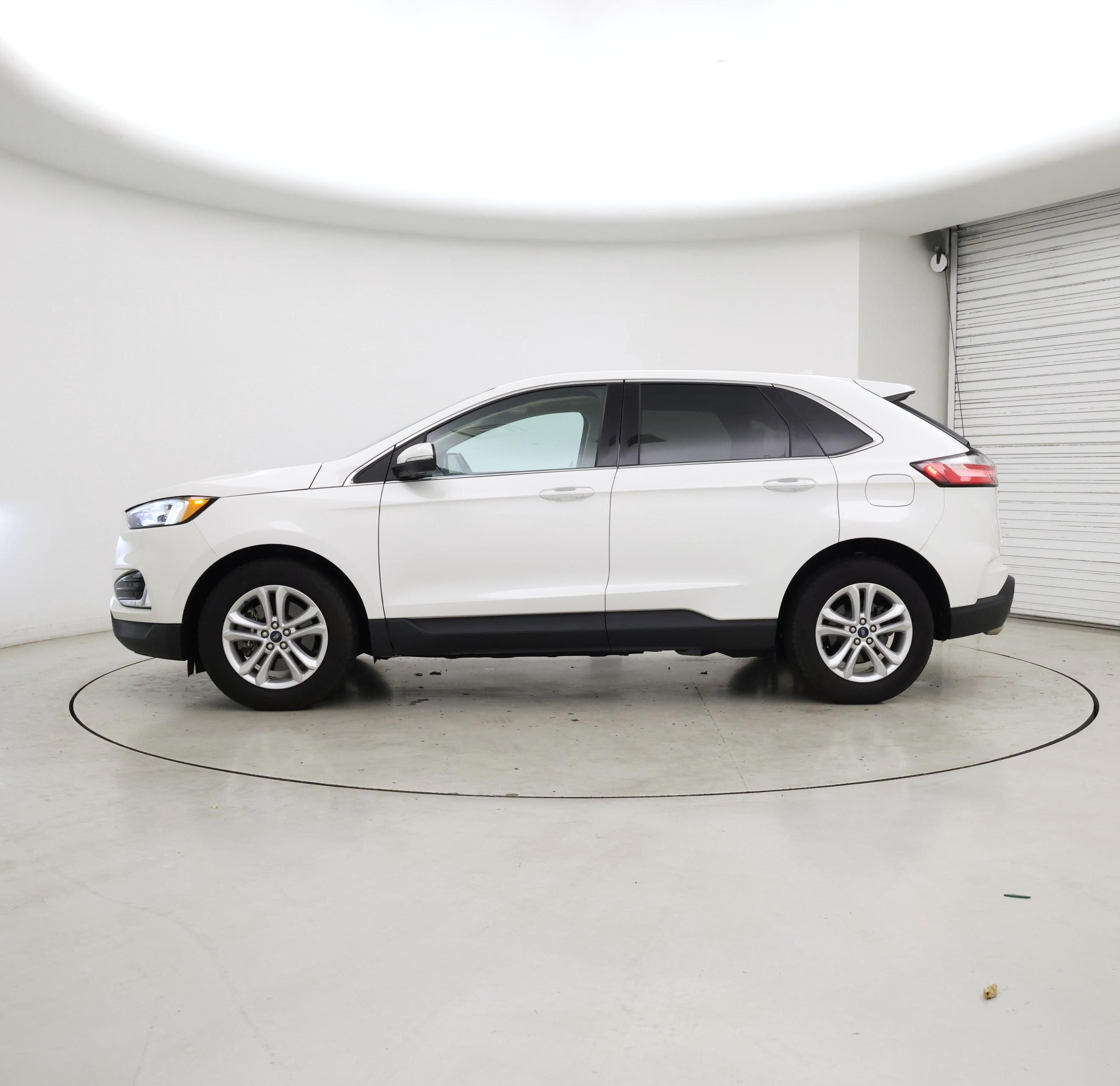 Thumbnail: 2020 Ford Edge - 3