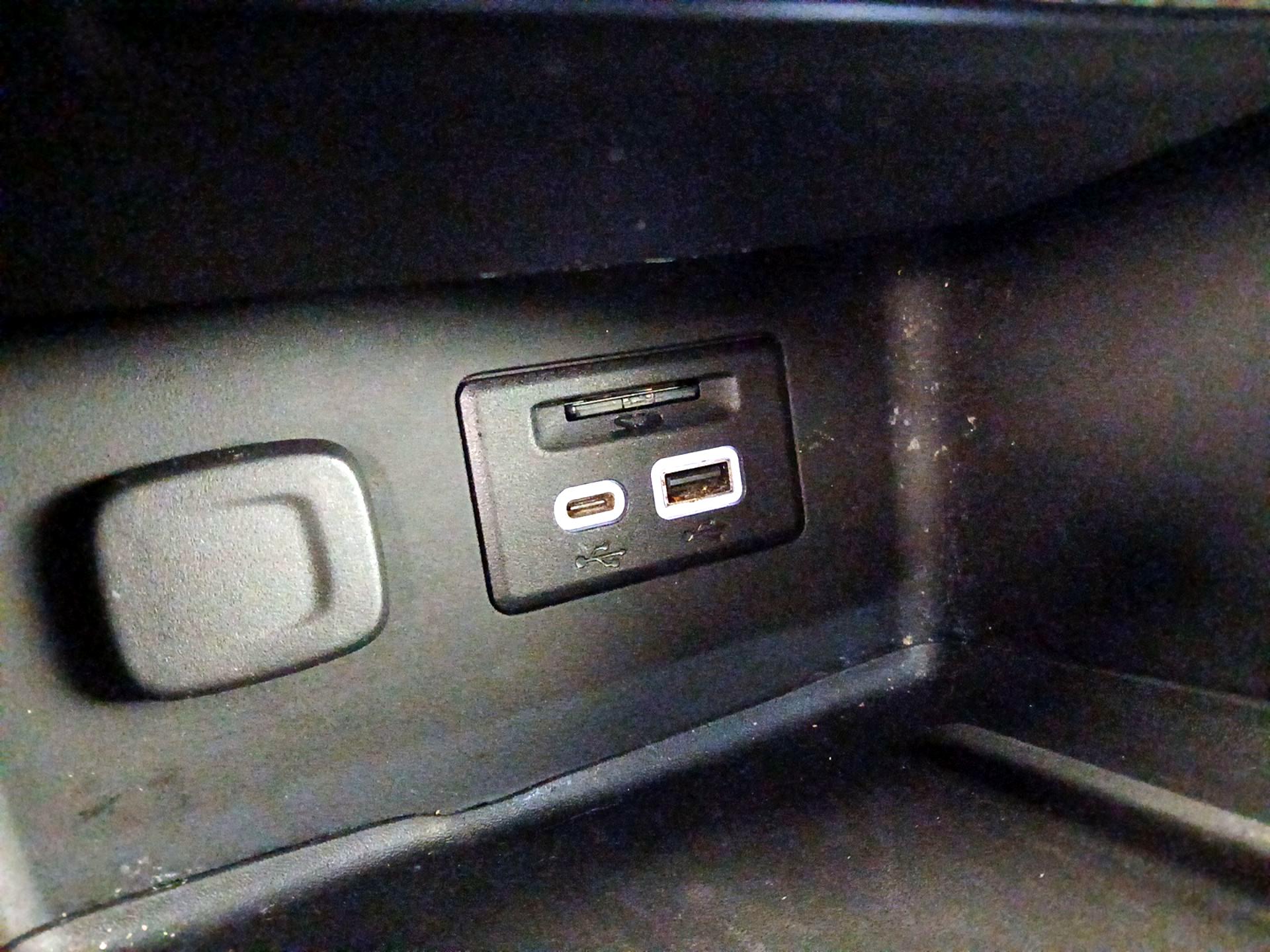 Thumbnail: 2021 GMC Acadia - 19