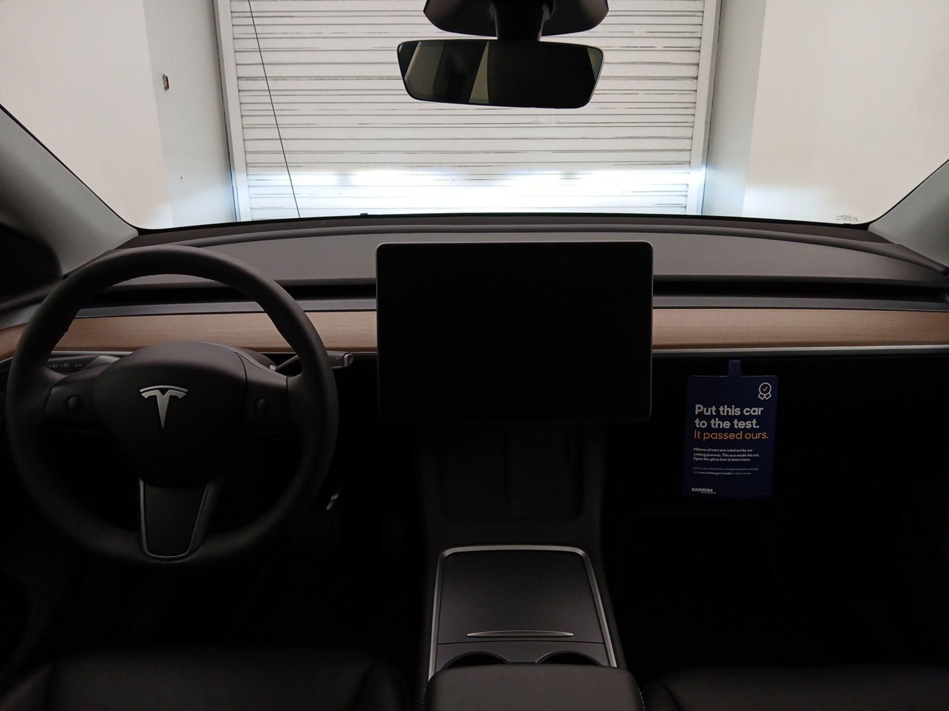 Thumbnail: 2024 Tesla Model Y - 9