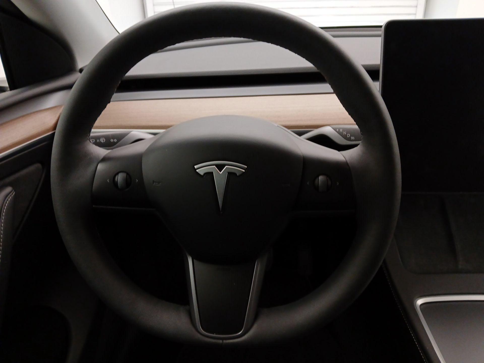 Thumbnail: 2024 Tesla Model Y - 10