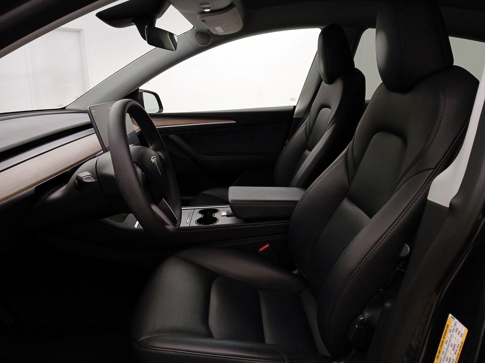 Thumbnail: 2024 Tesla Model Y - 11