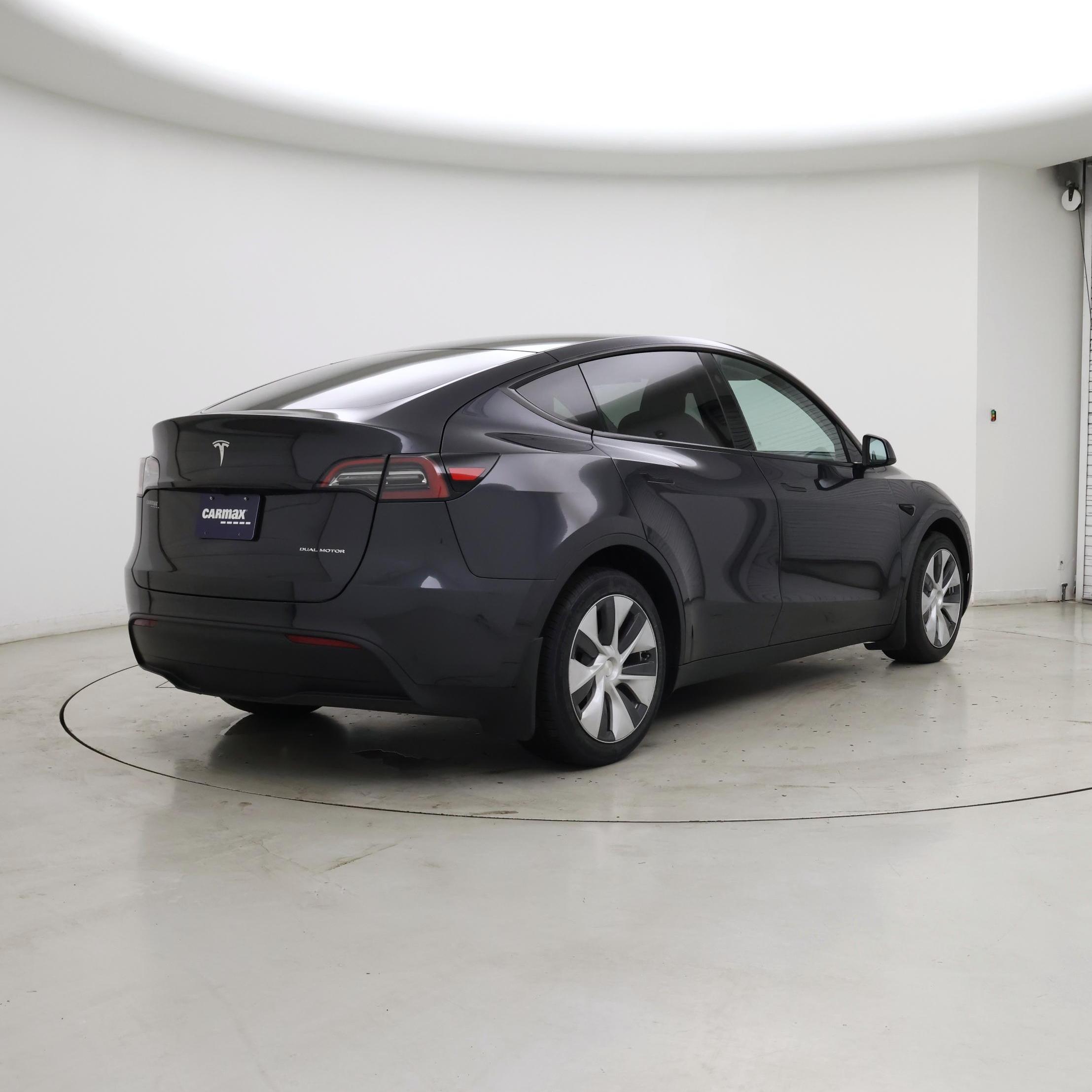 Thumbnail: 2024 Tesla Model Y - 8