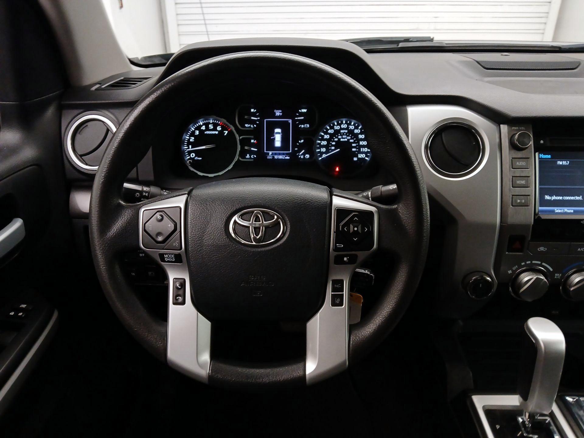 Thumbnail: 2019 Toyota Tundra - 10