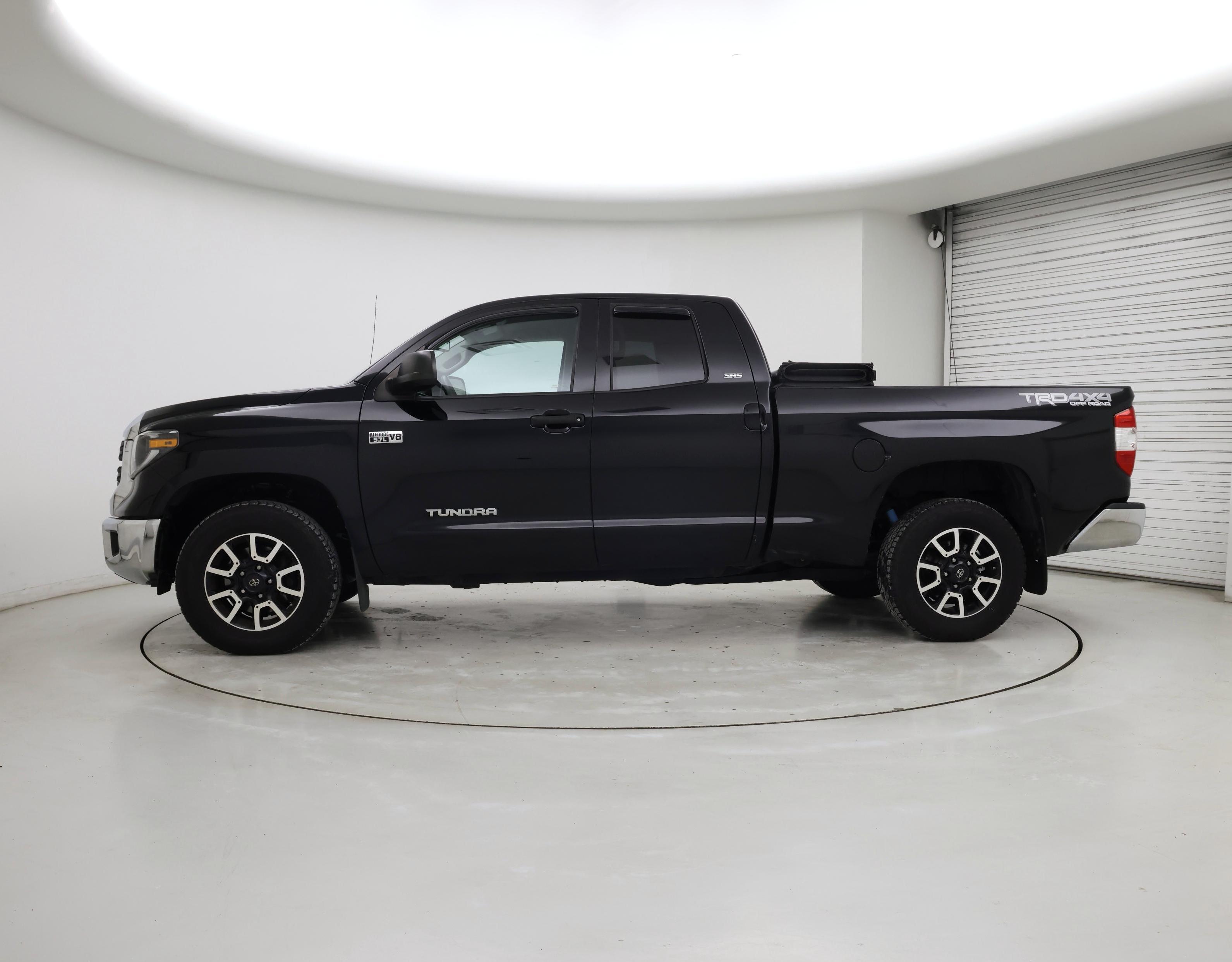 Thumbnail: 2019 Toyota Tundra - 3