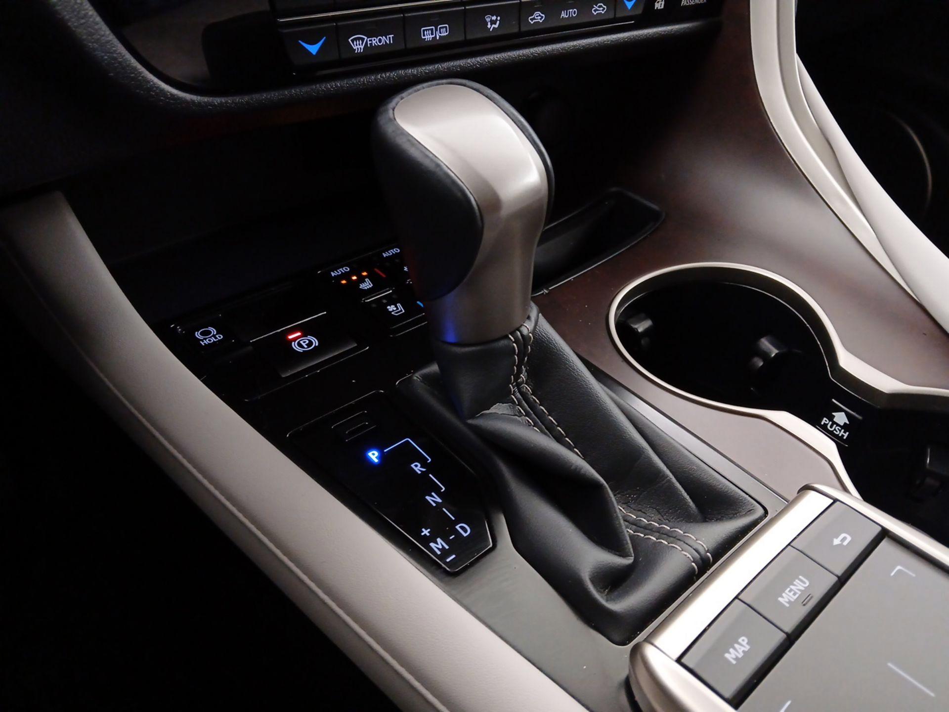 Thumbnail: 2020 Lexus RX - 18