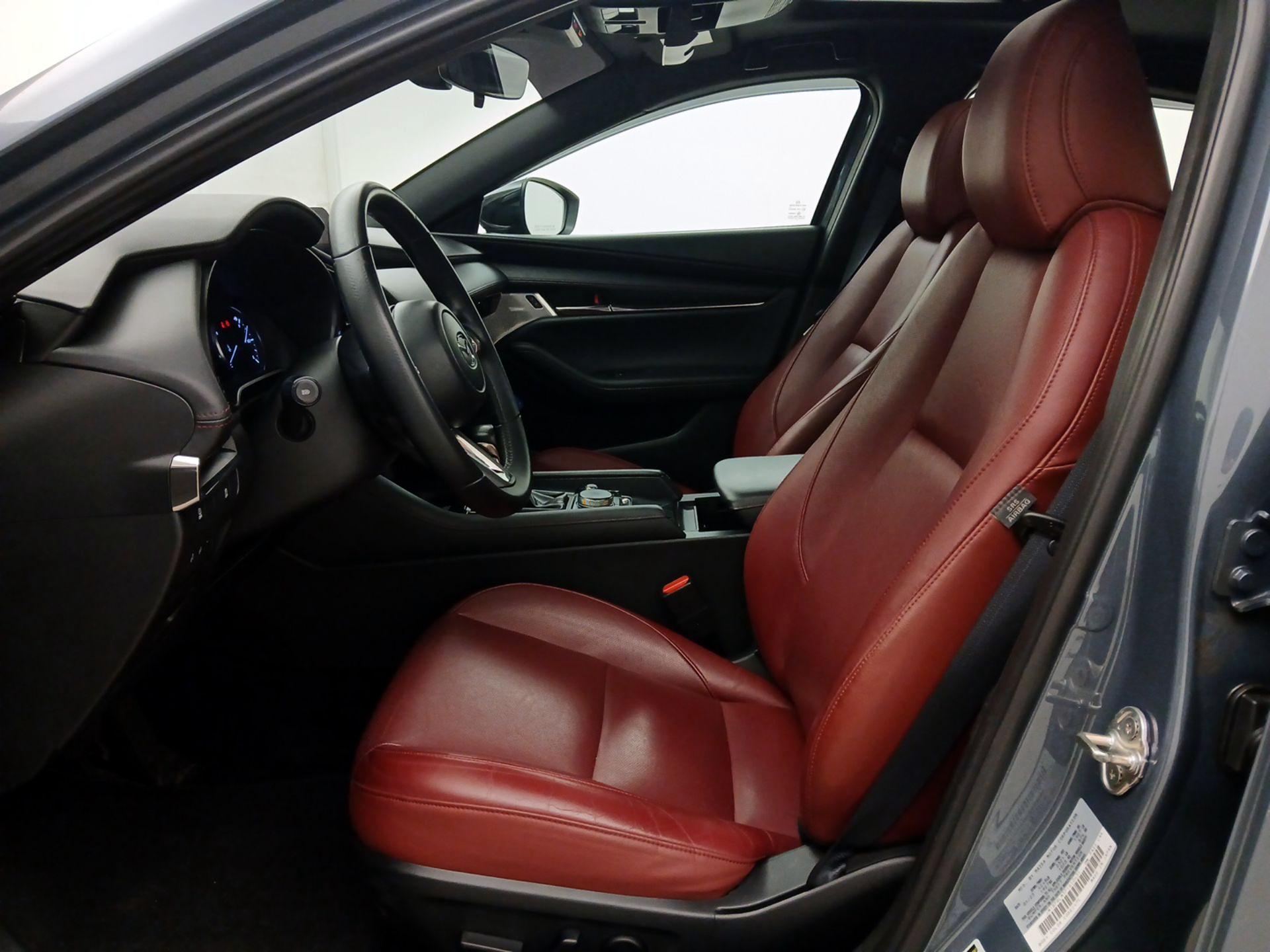 Thumbnail: 2023 Mazda Mazda3 - 11