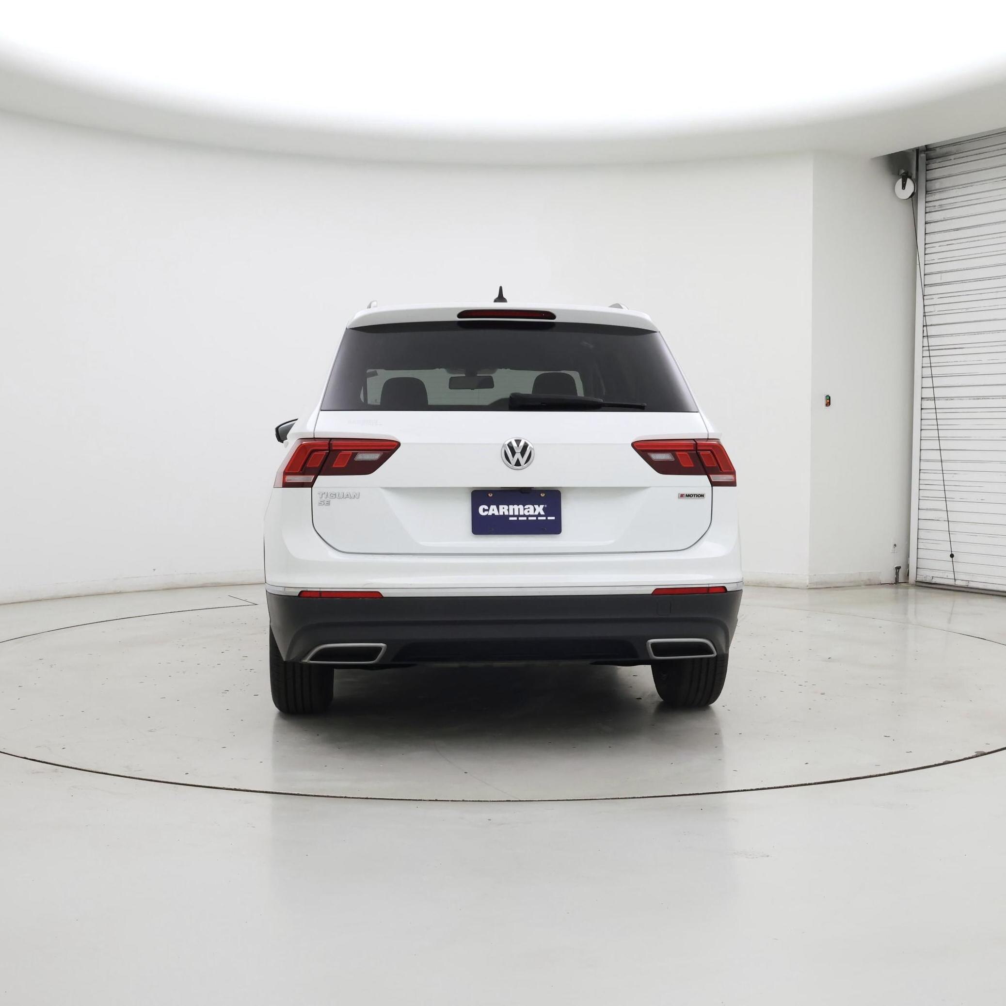 Thumbnail: 2021 Volkswagen Tiguan - 6