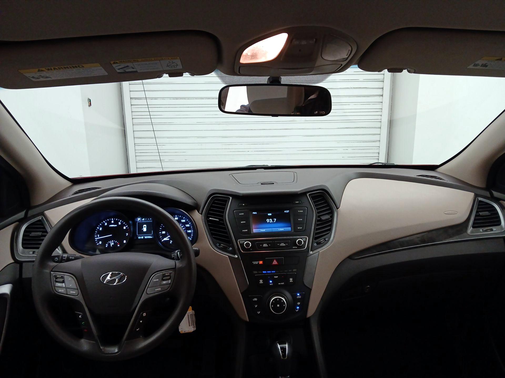 Thumbnail: 2017 Hyundai Santa Fe - 9