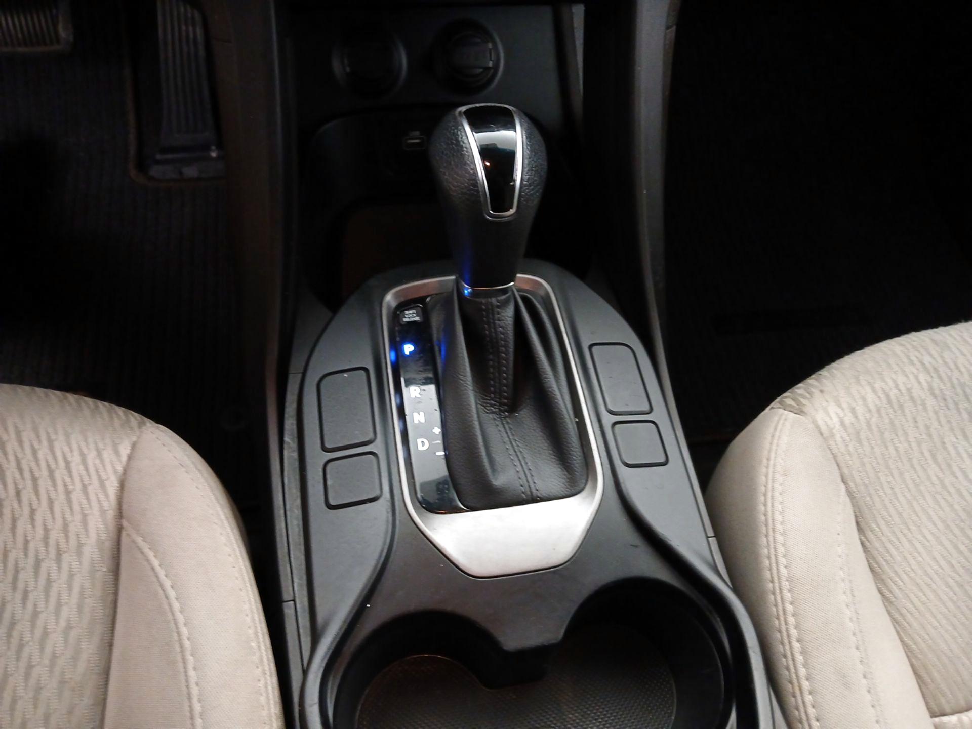 Thumbnail: 2017 Hyundai Santa Fe - 17