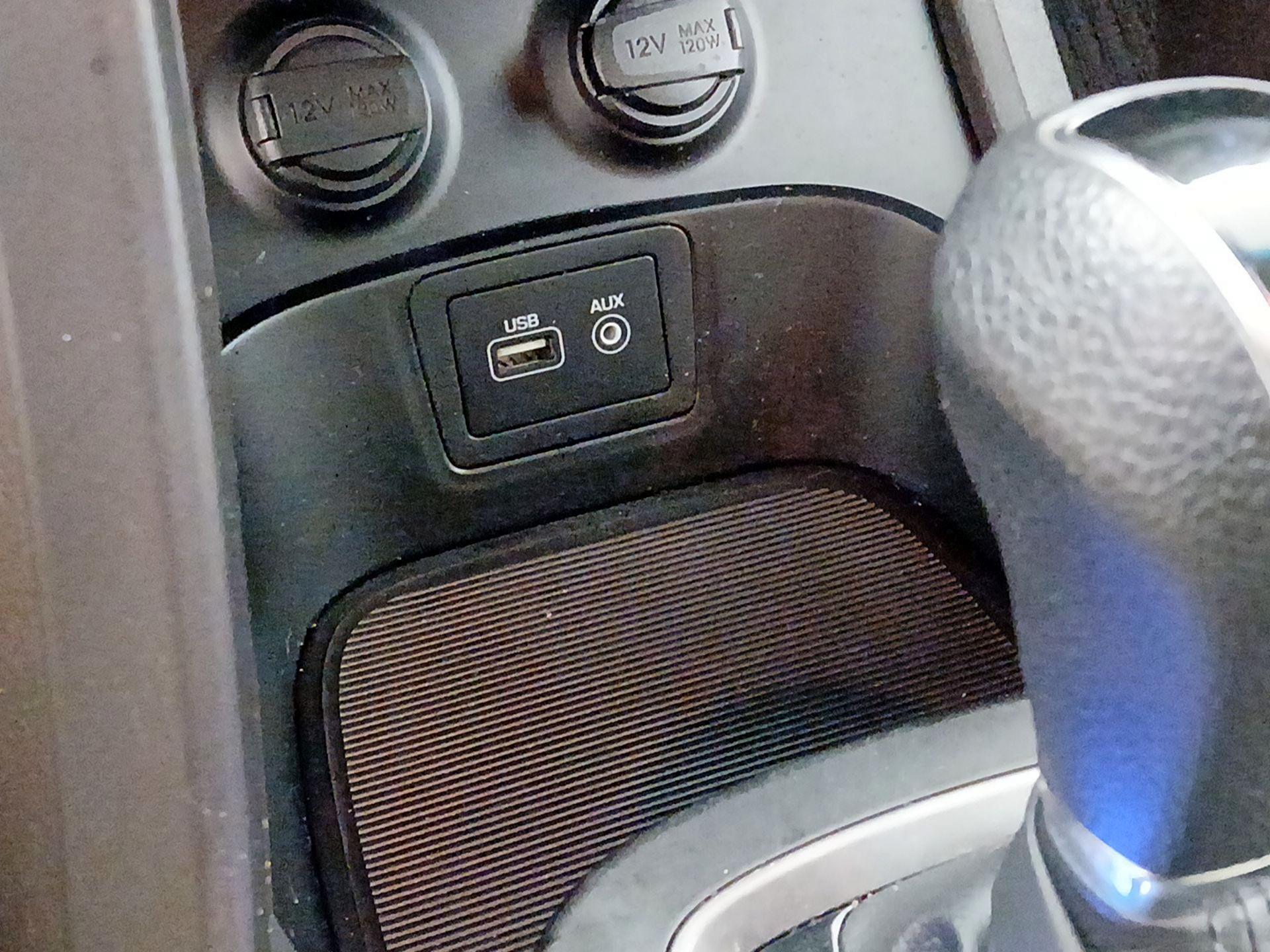 Thumbnail: 2017 Hyundai Santa Fe - 18