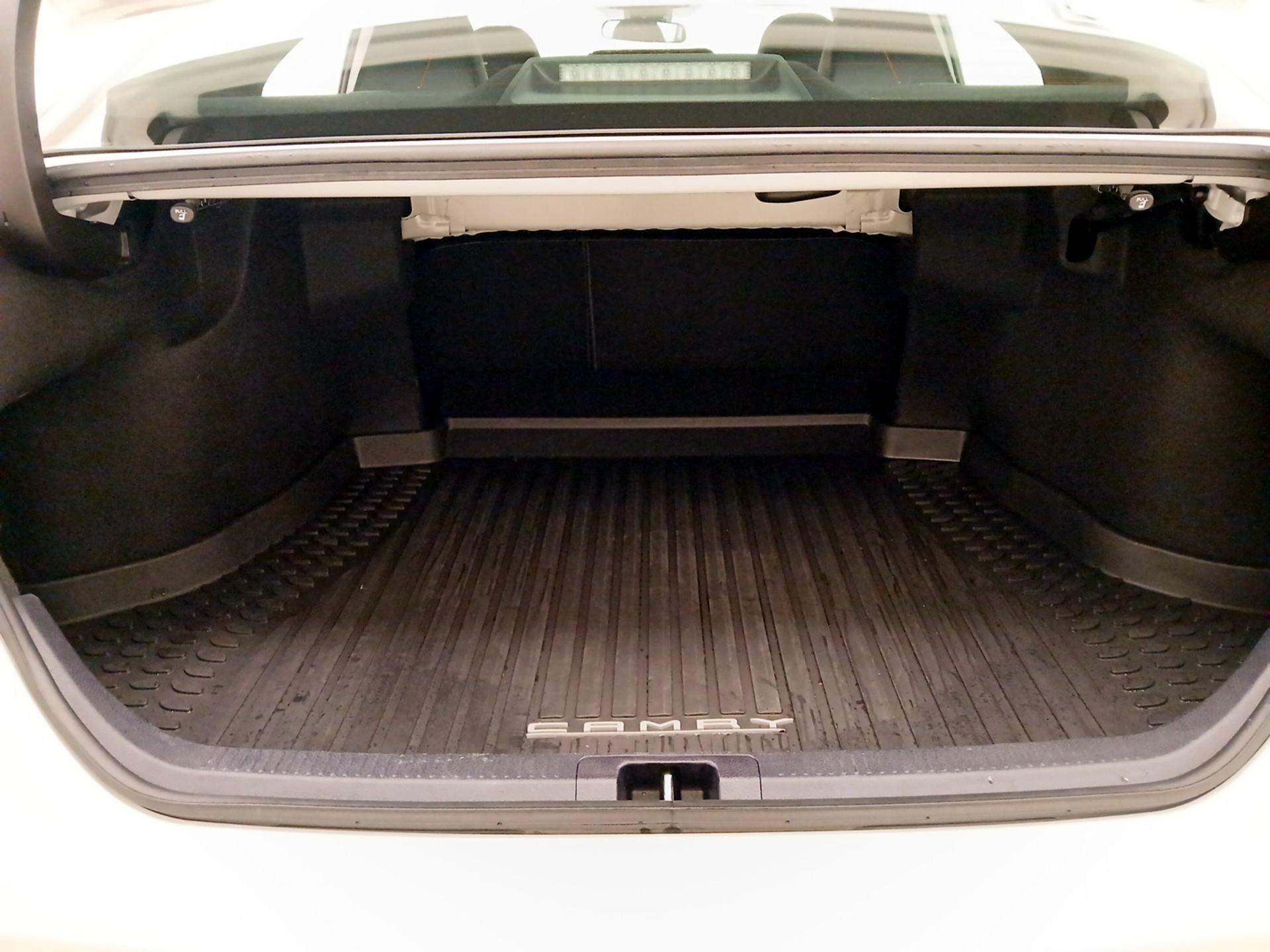 Thumbnail: 2023 Toyota Camry - 20