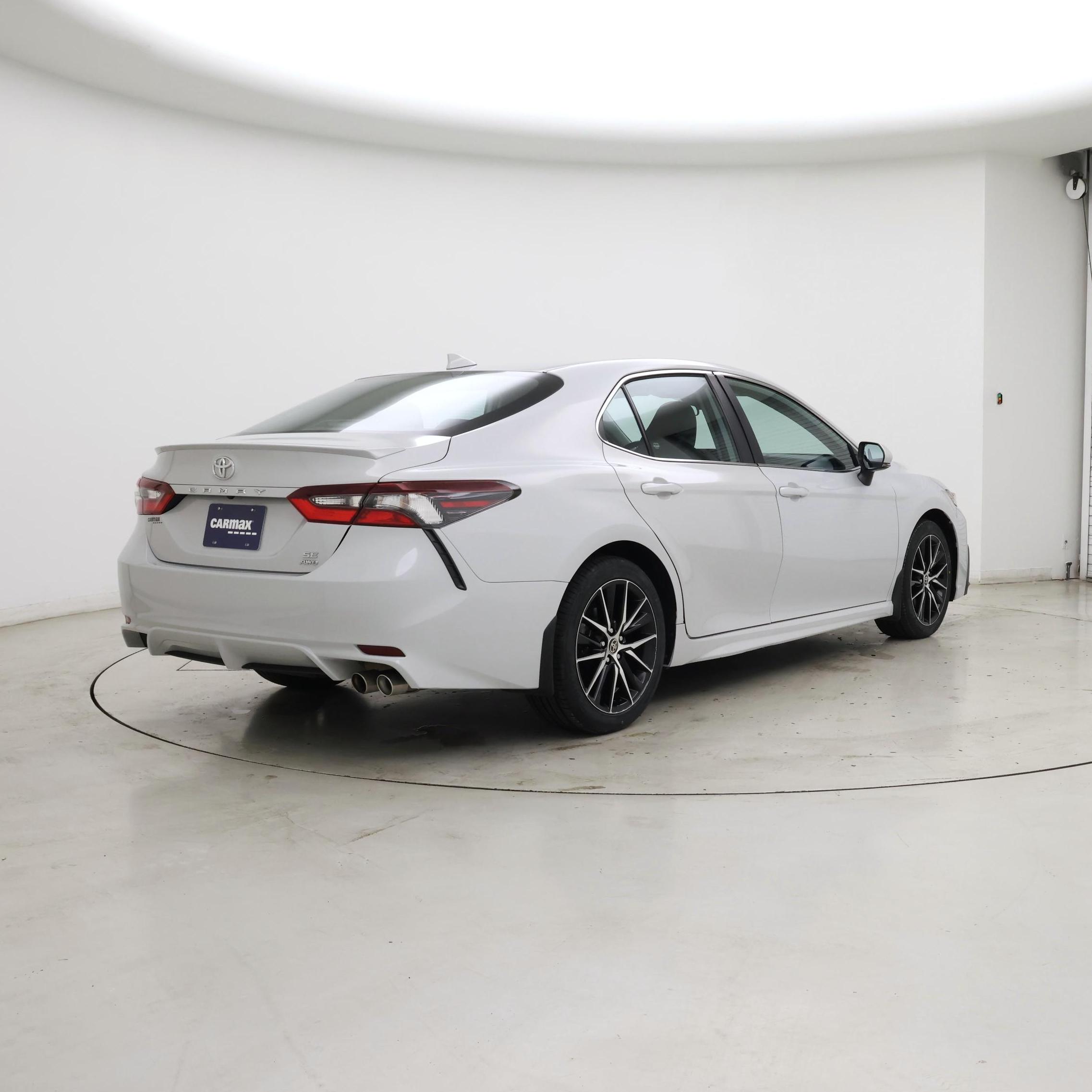 Thumbnail: 2023 Toyota Camry - 8