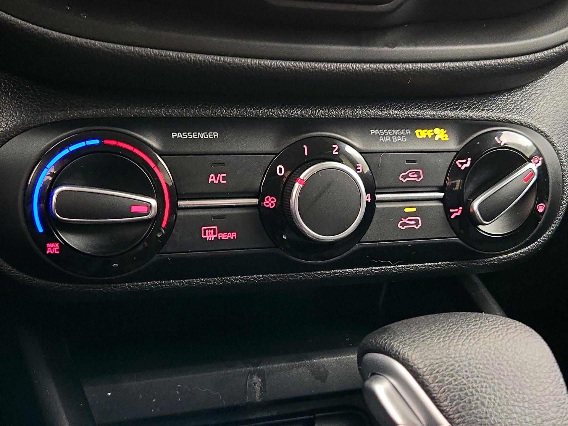 Thumbnail: 2021 Kia Soul - 16