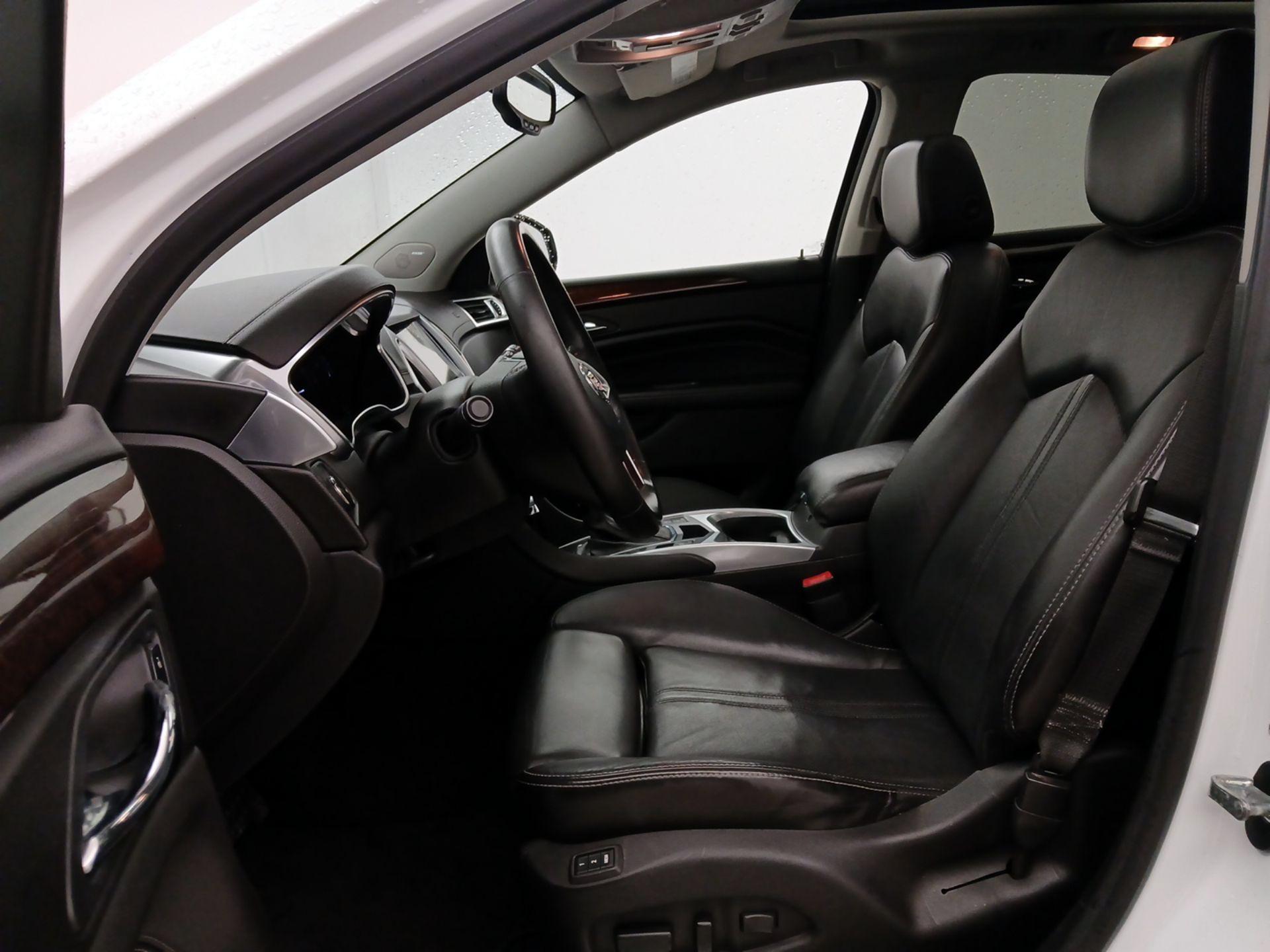 Thumbnail: 2015 Cadillac SRX - 11