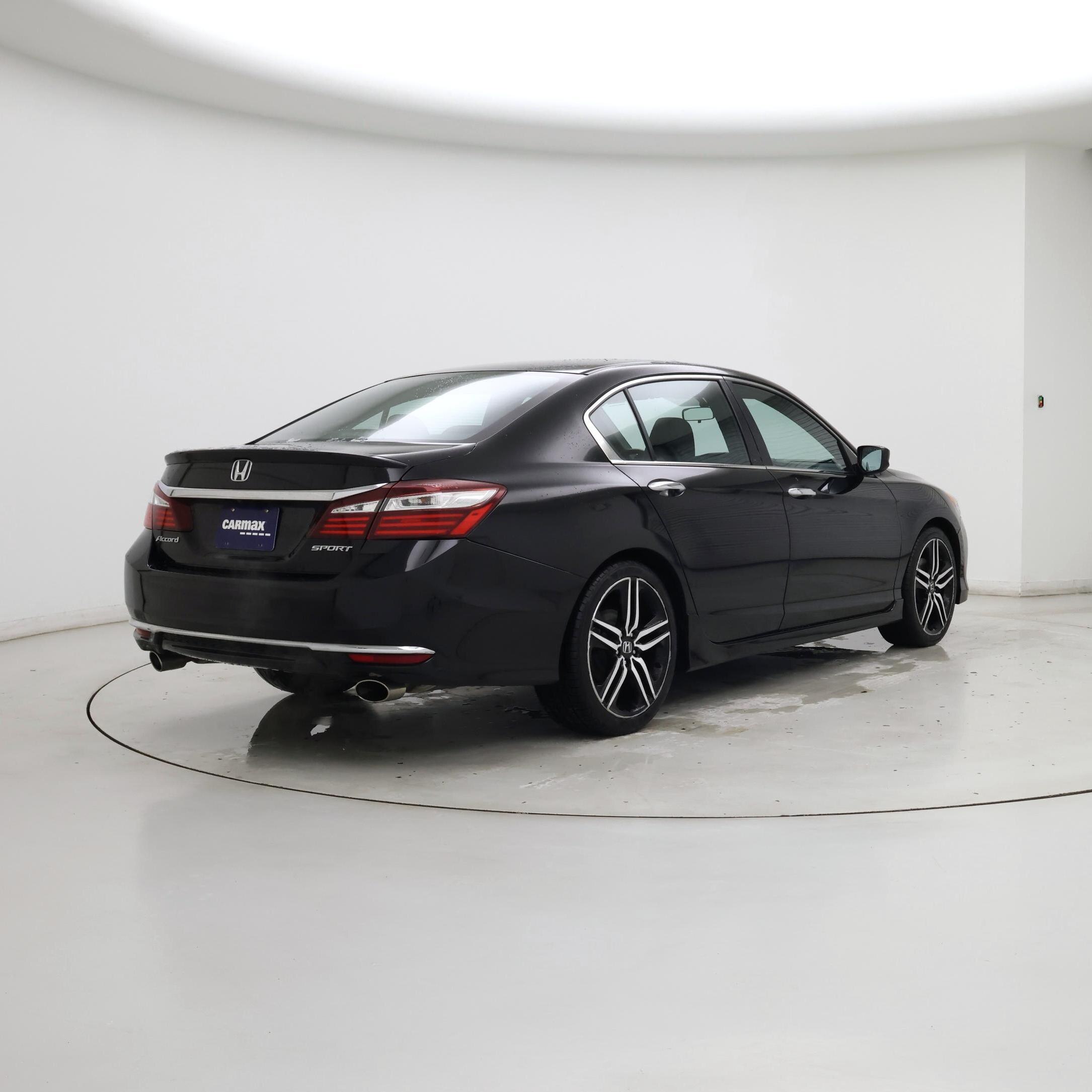 Thumbnail: 2017 Honda Accord - 8