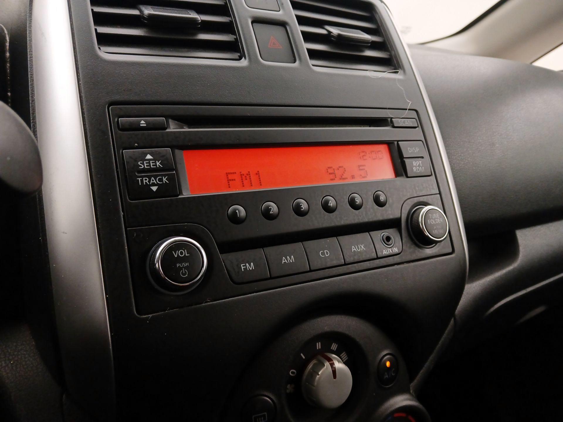 Thumbnail: 2014 Nissan Versa Note - 14