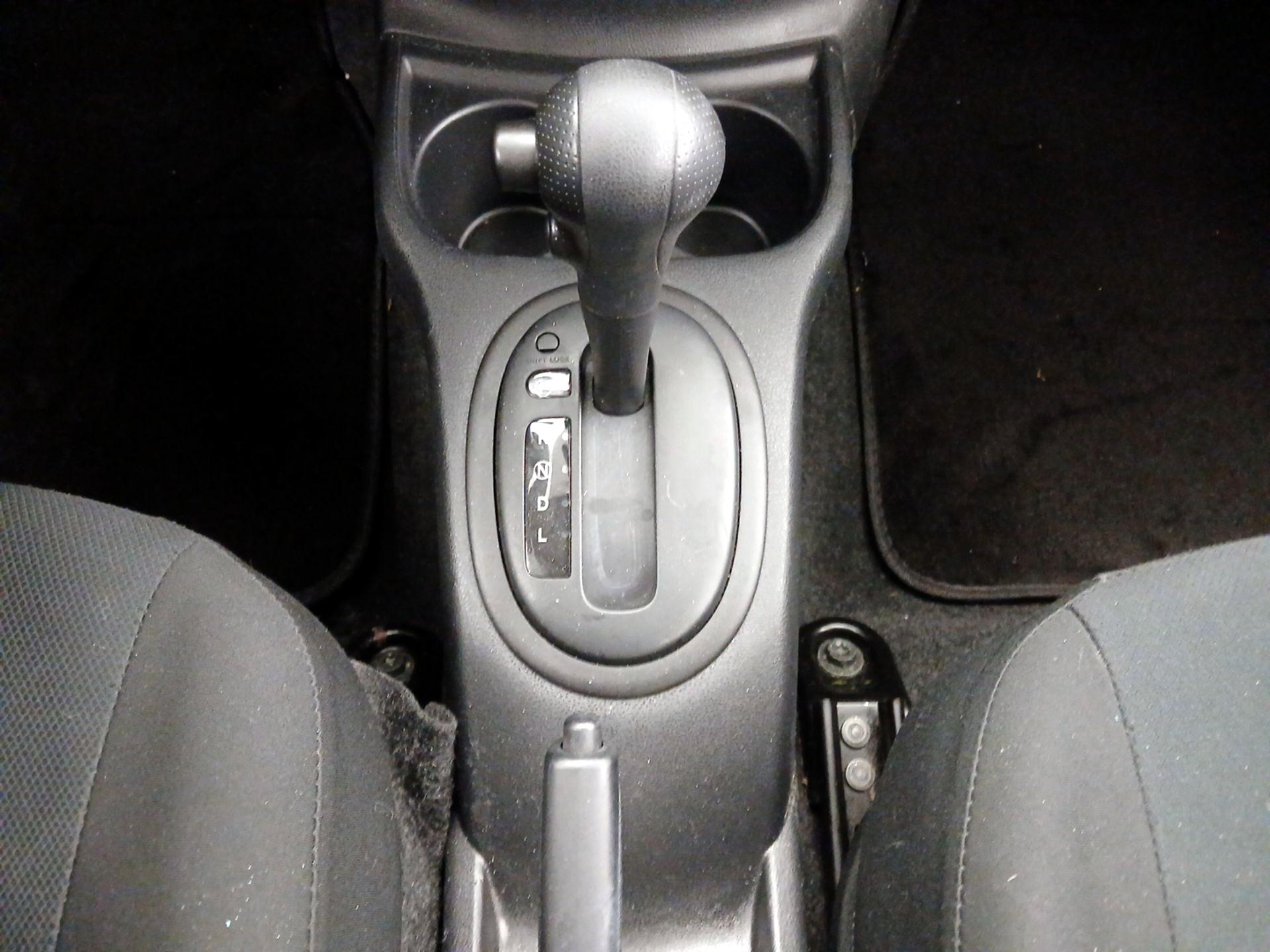 Thumbnail: 2014 Nissan Versa Note - 16