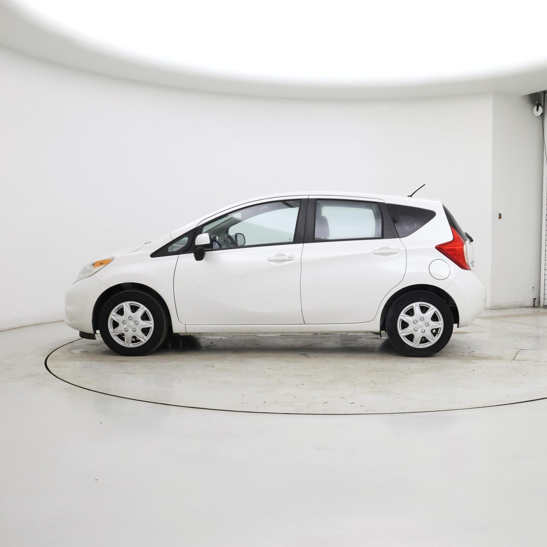 Thumbnail: 2014 Nissan Versa Note - 3
