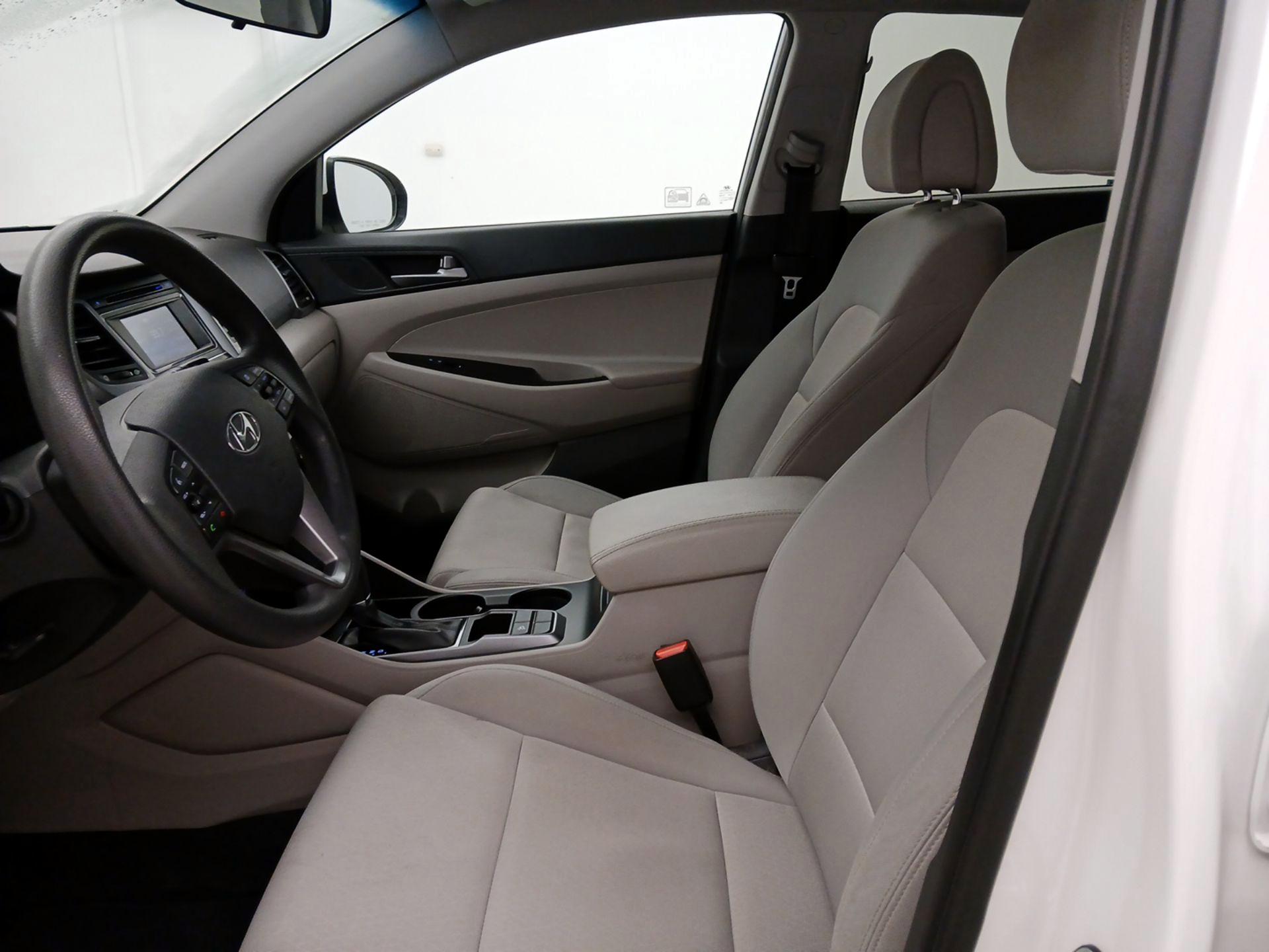 Thumbnail: 2017 Hyundai Tucson - 11