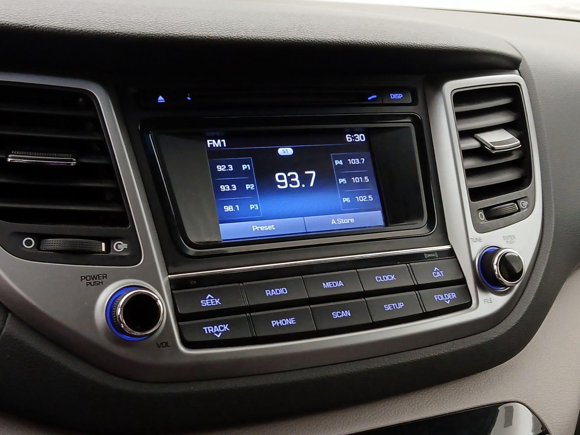 Thumbnail: 2017 Hyundai Tucson - 15