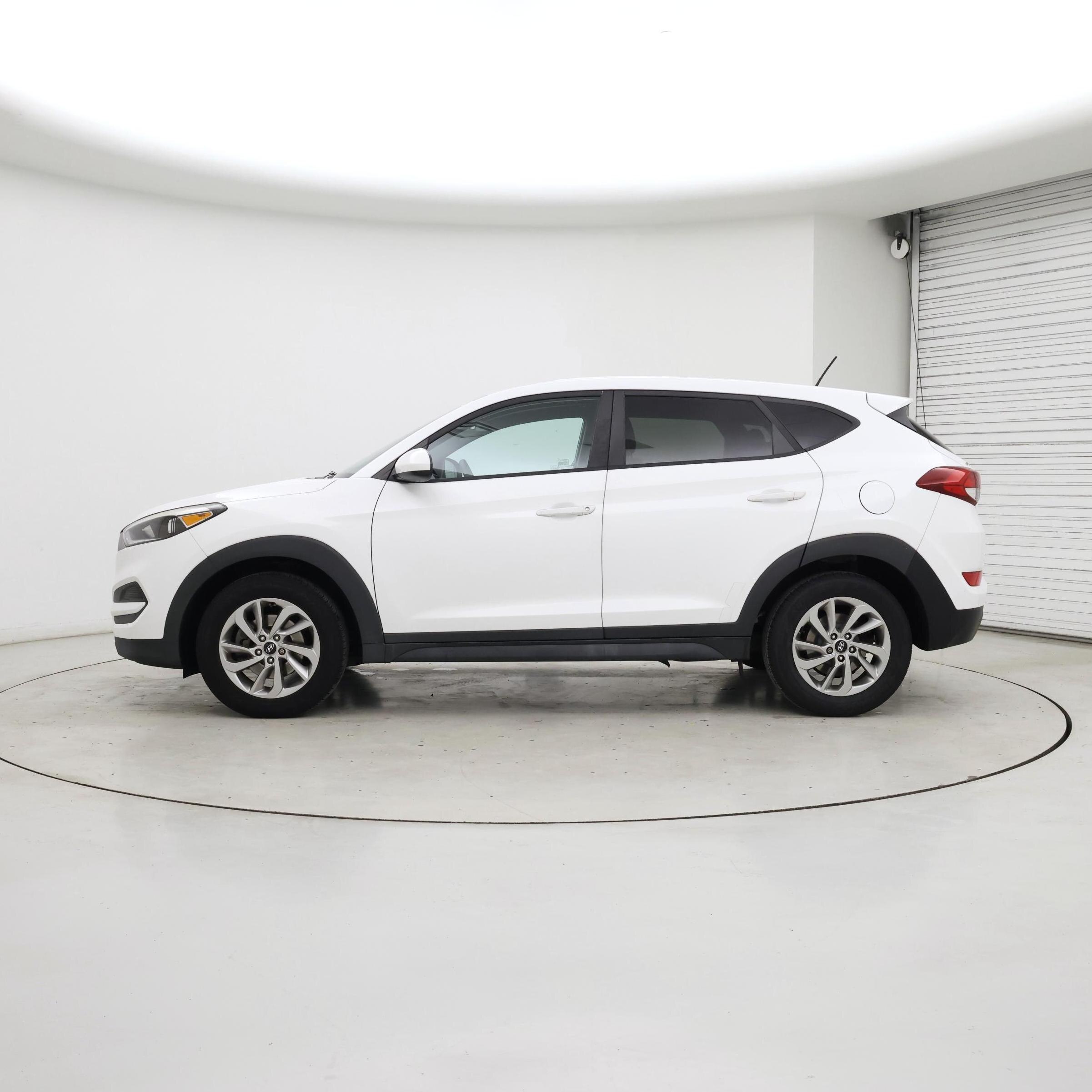 Thumbnail: 2017 Hyundai Tucson - 3