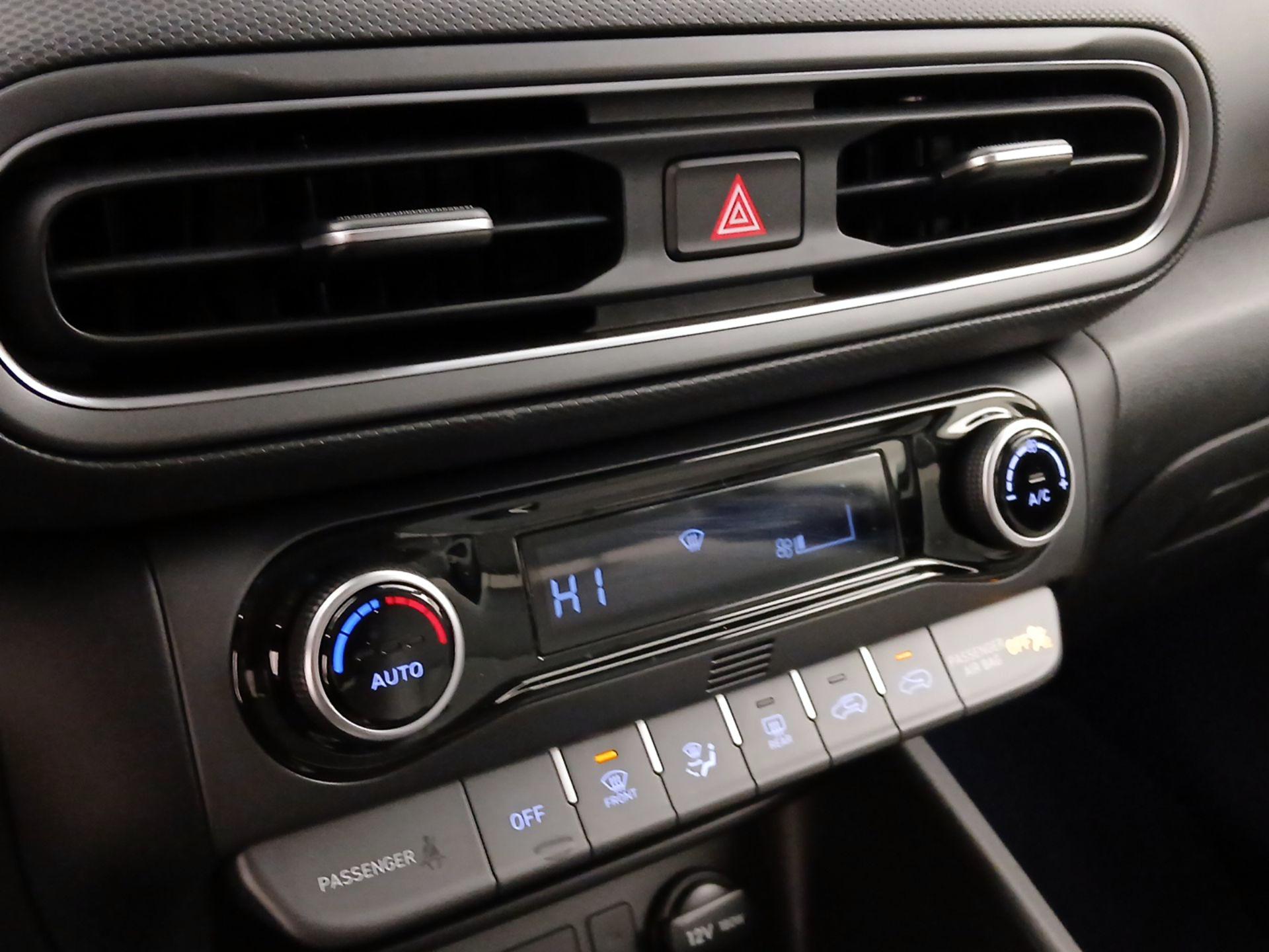 Thumbnail: 2022 Hyundai Kona - 17