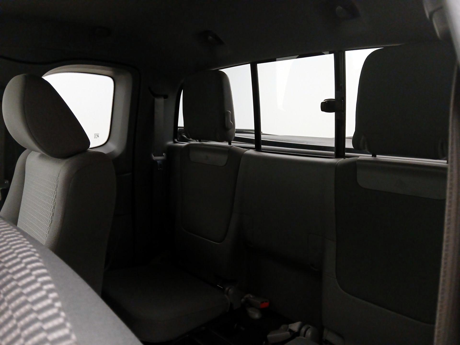 Thumbnail: 2014 Toyota Tacoma - 19