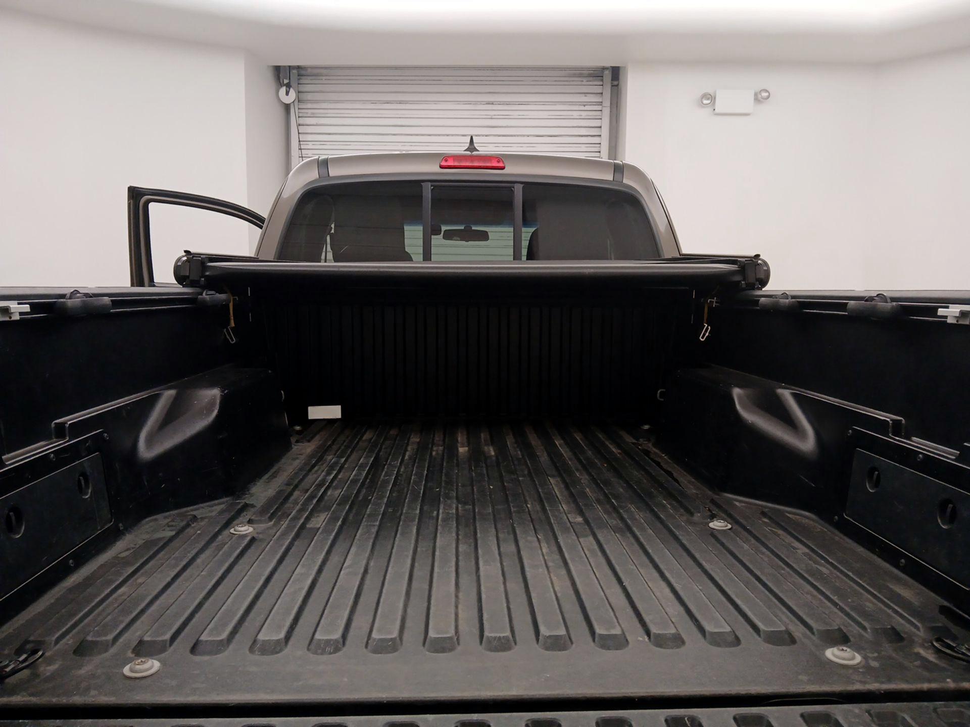 Thumbnail: 2014 Toyota Tacoma - 20