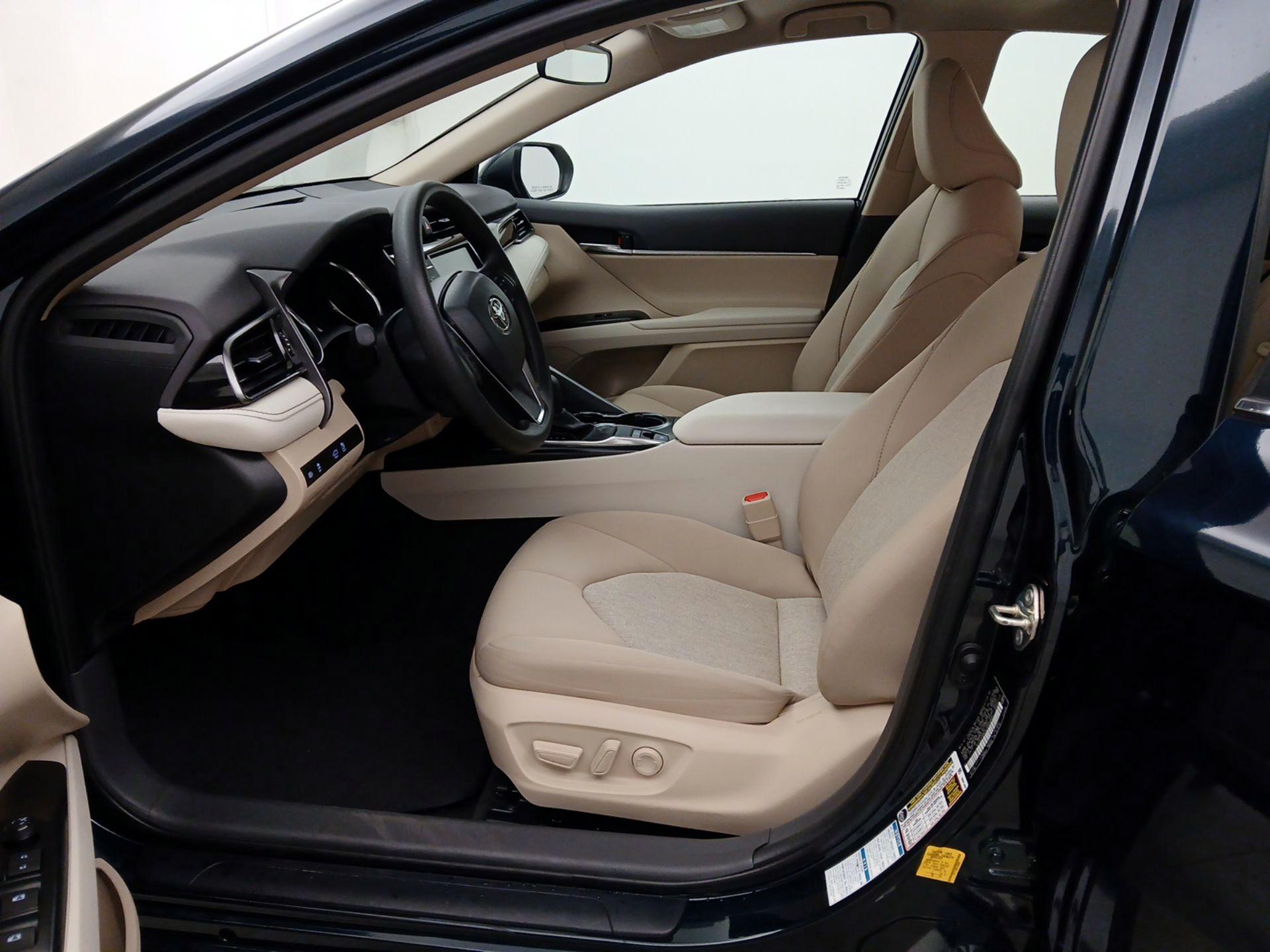 Thumbnail: 2020 Toyota Camry - 11