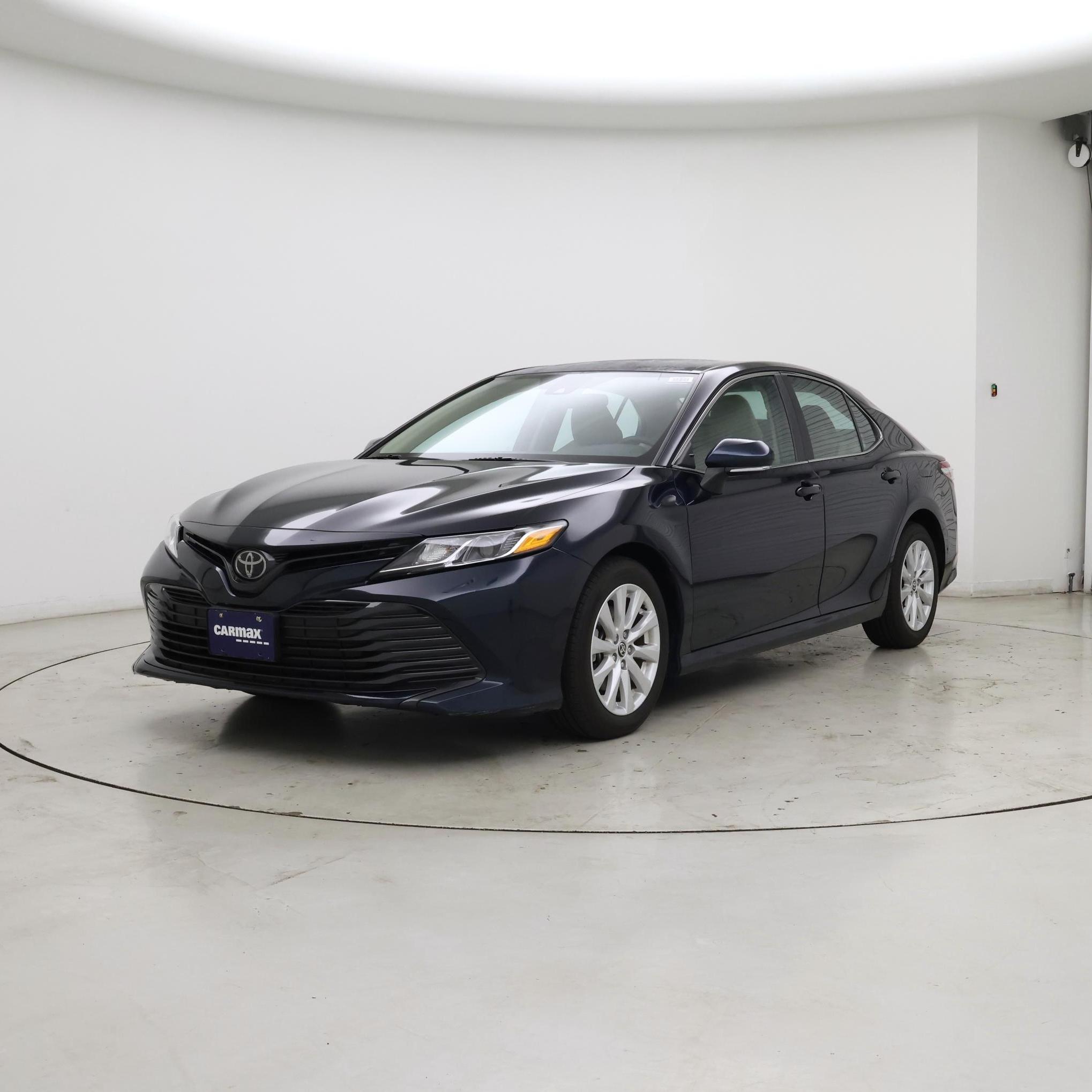 Thumbnail: 2020 Toyota Camry - 4