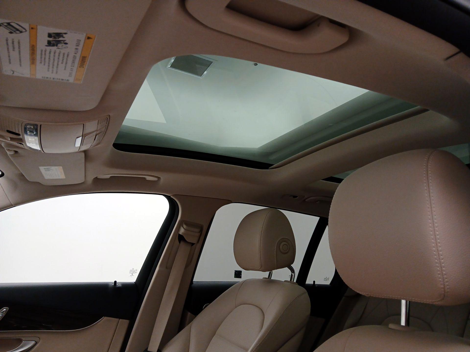 Thumbnail: 2019 Mercedes-Benz GLC - 19