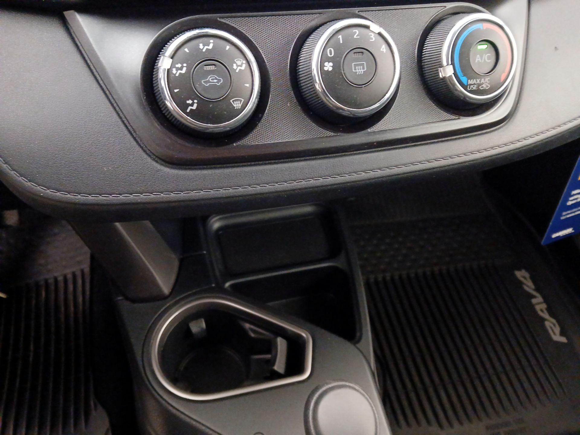 Thumbnail: 2017 Toyota RAV4 - 16