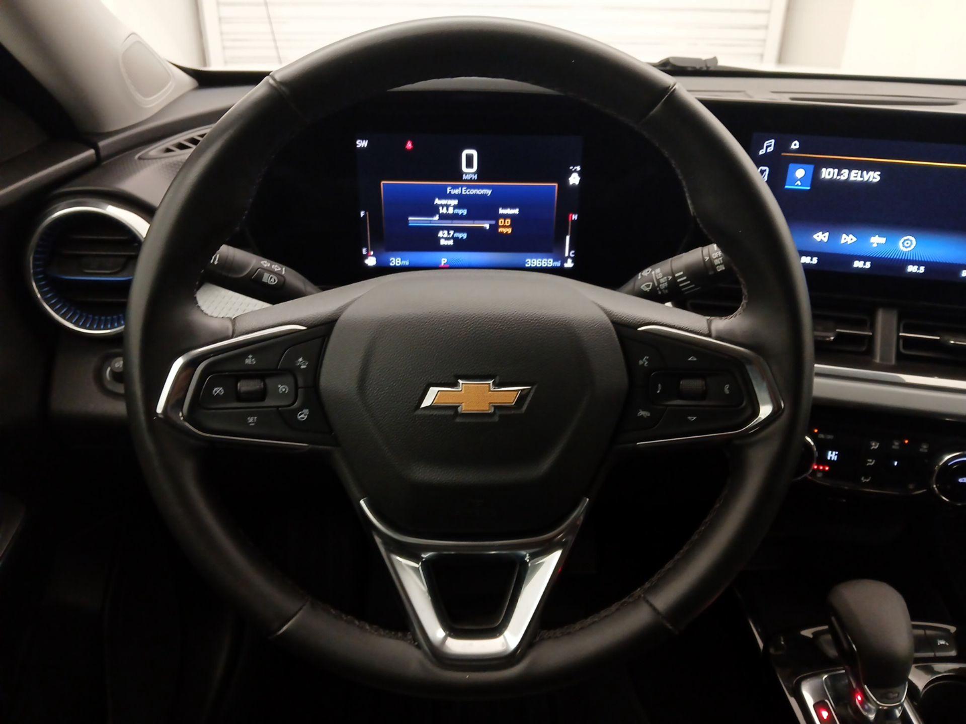 Thumbnail: 2024 Chevrolet Trax - 10