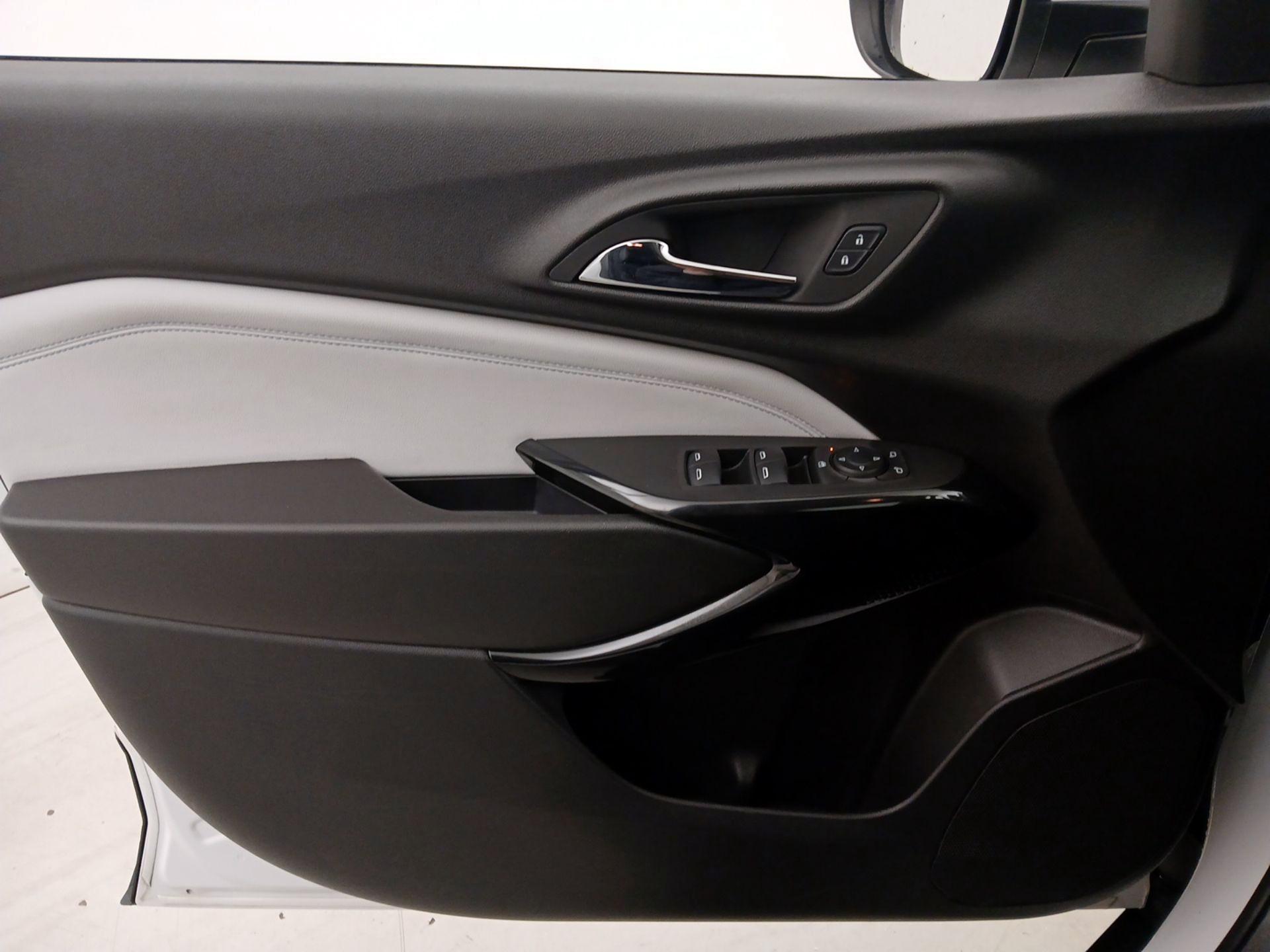 Thumbnail: 2024 Chevrolet Trax - 12