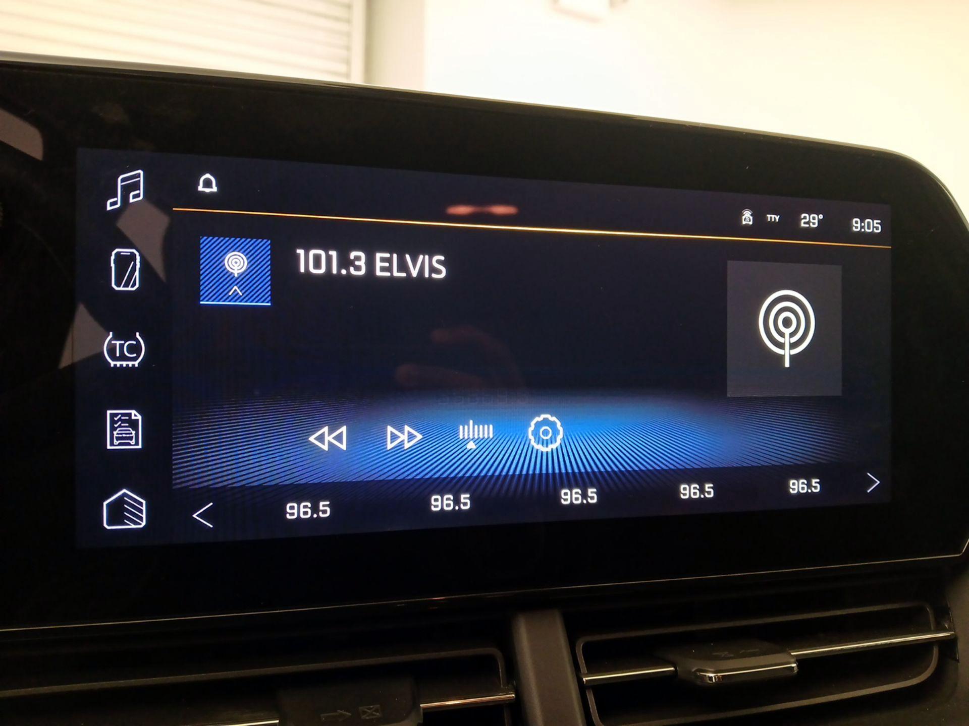 Thumbnail: 2024 Chevrolet Trax - 15