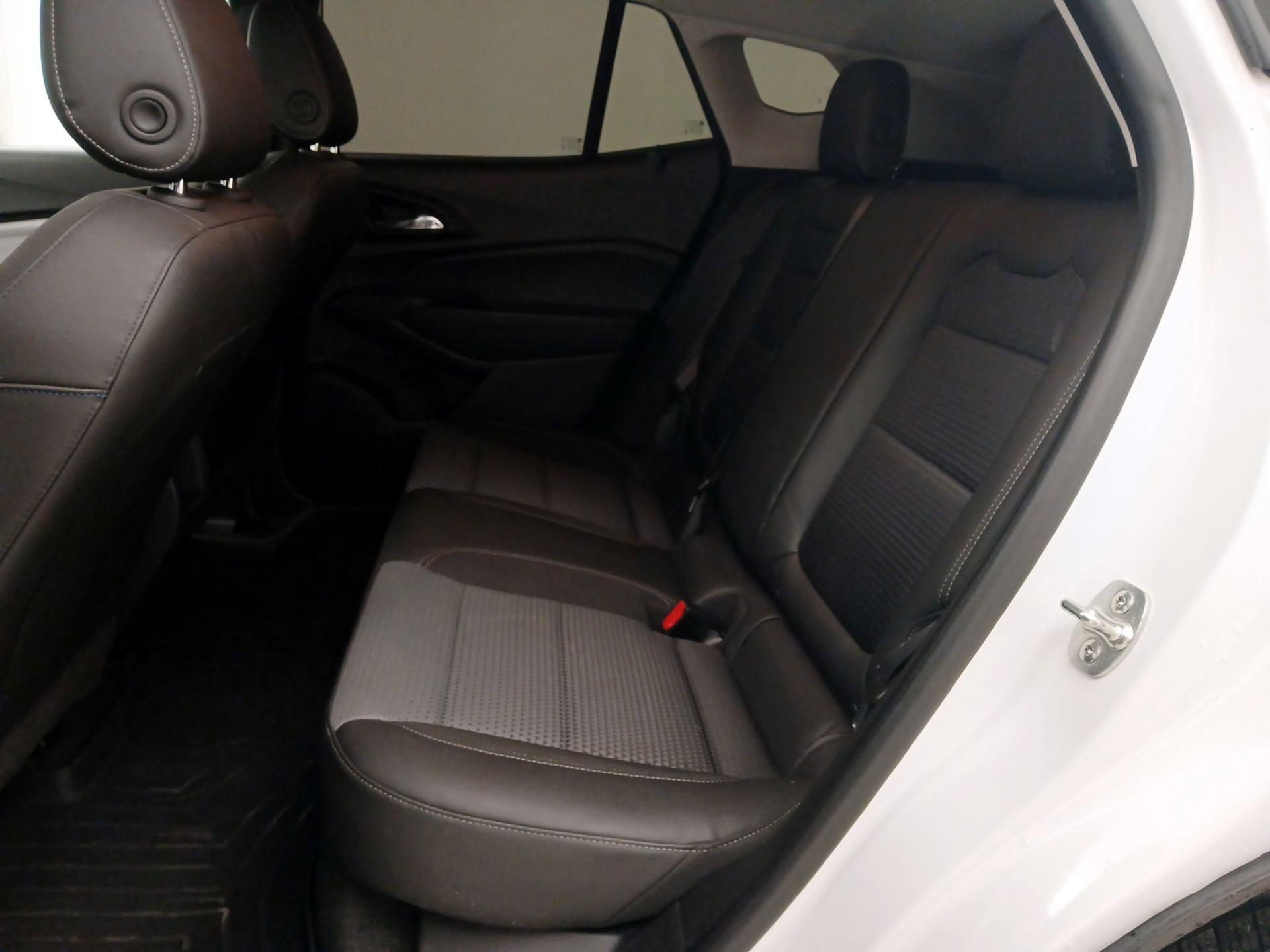 Thumbnail: 2024 Chevrolet Trax - 19