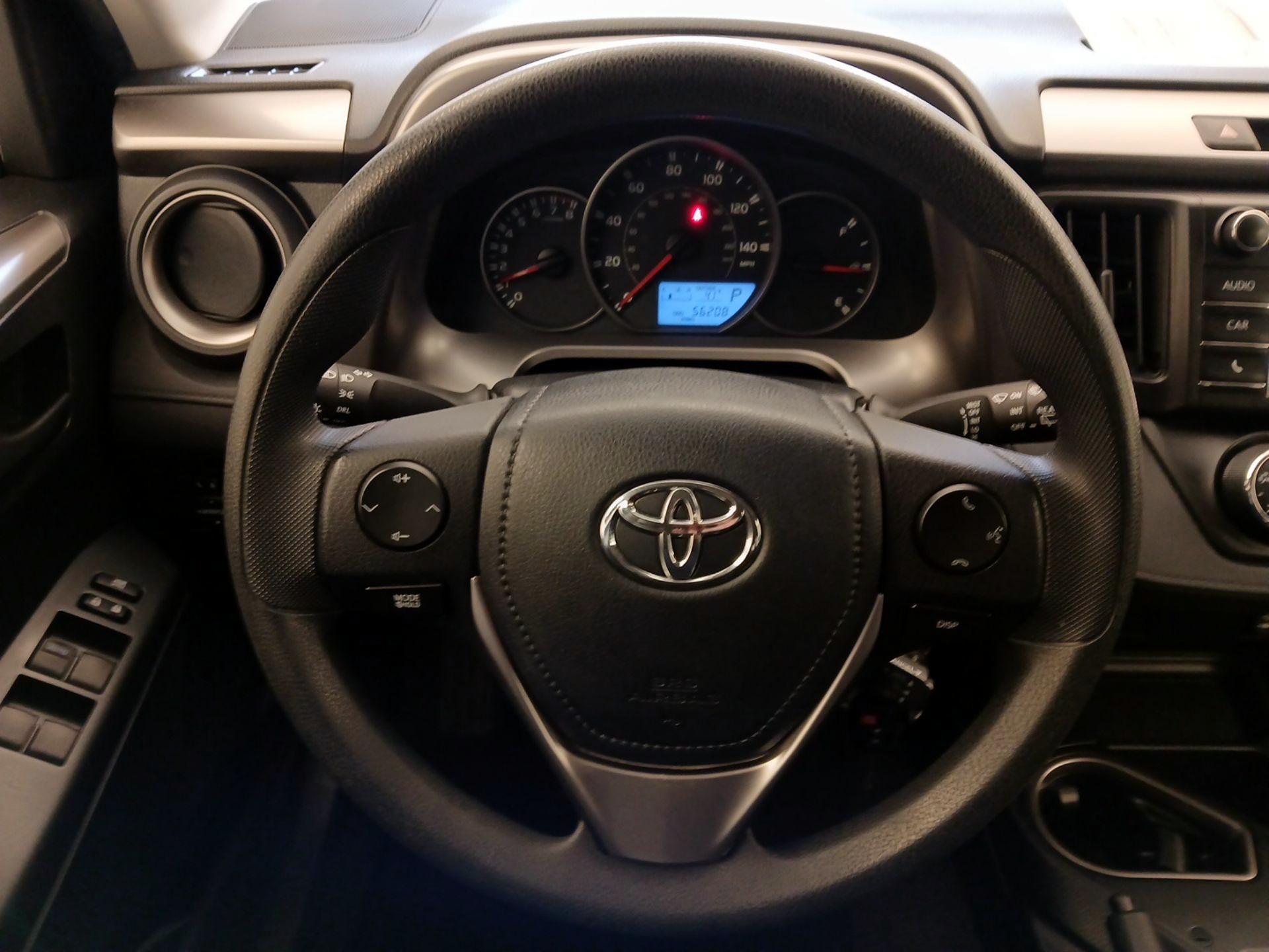 Thumbnail: 2016 Toyota RAV4 - 10