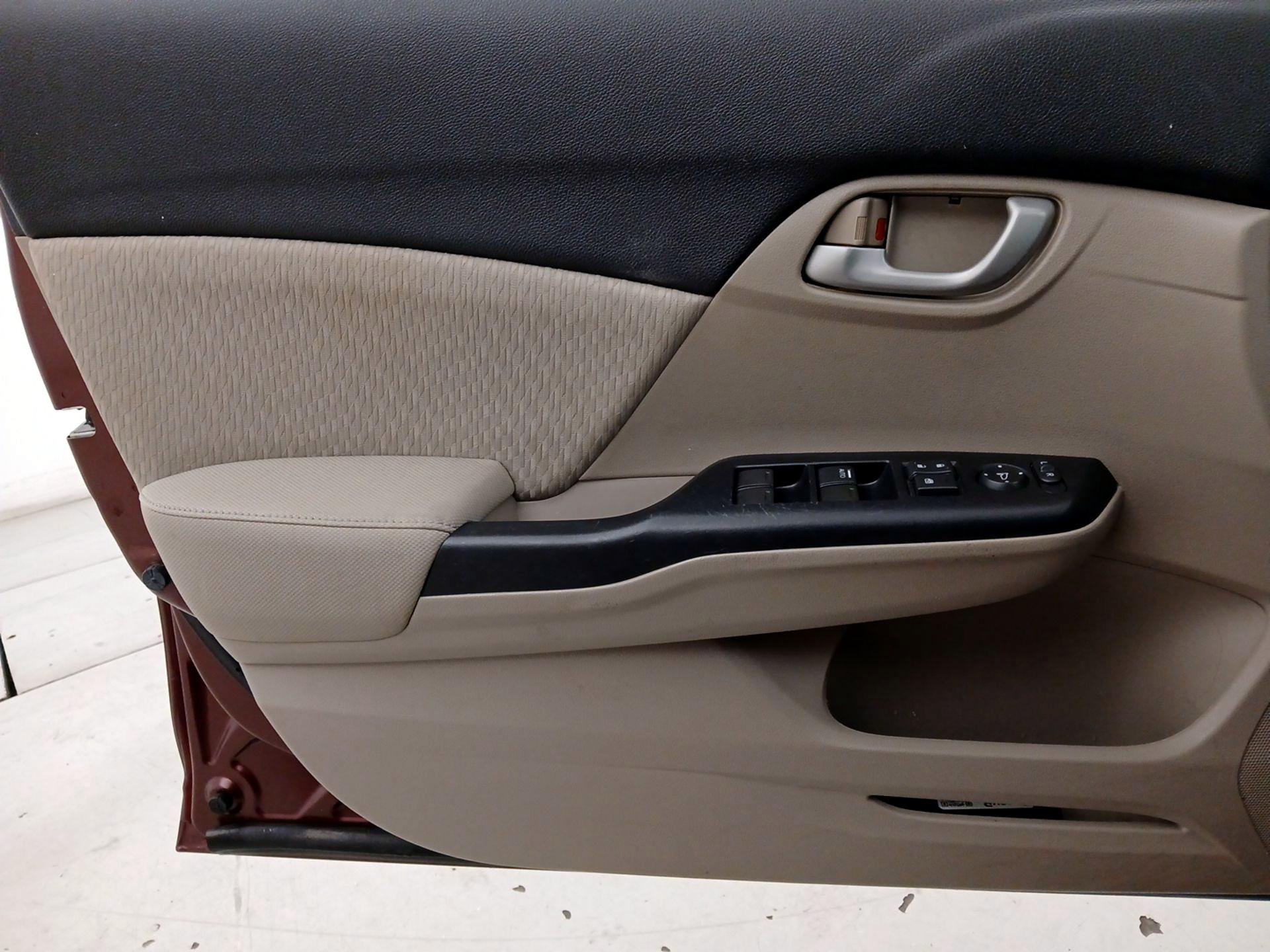 Thumbnail: 2014 Honda Civic - 12