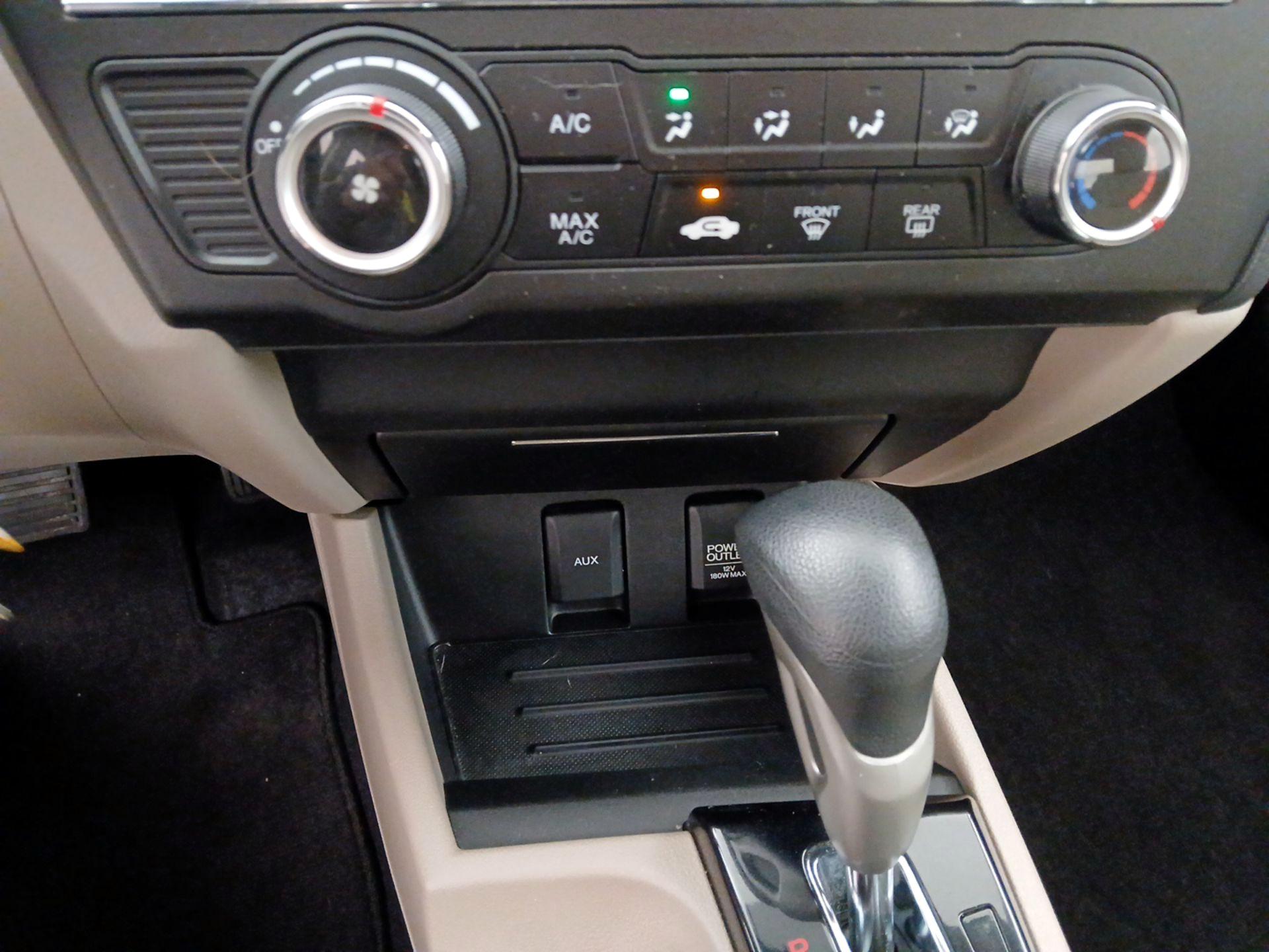 Thumbnail: 2014 Honda Civic - 16