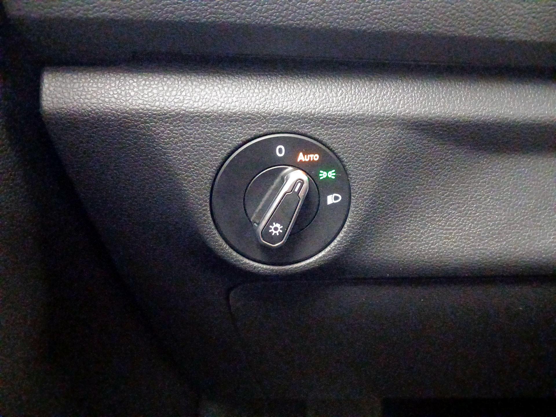 Thumbnail: 2021 Volkswagen Jetta - 13